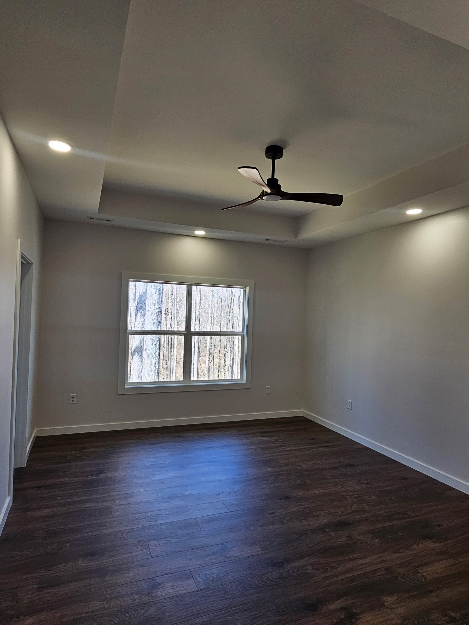 123 Lee Ct