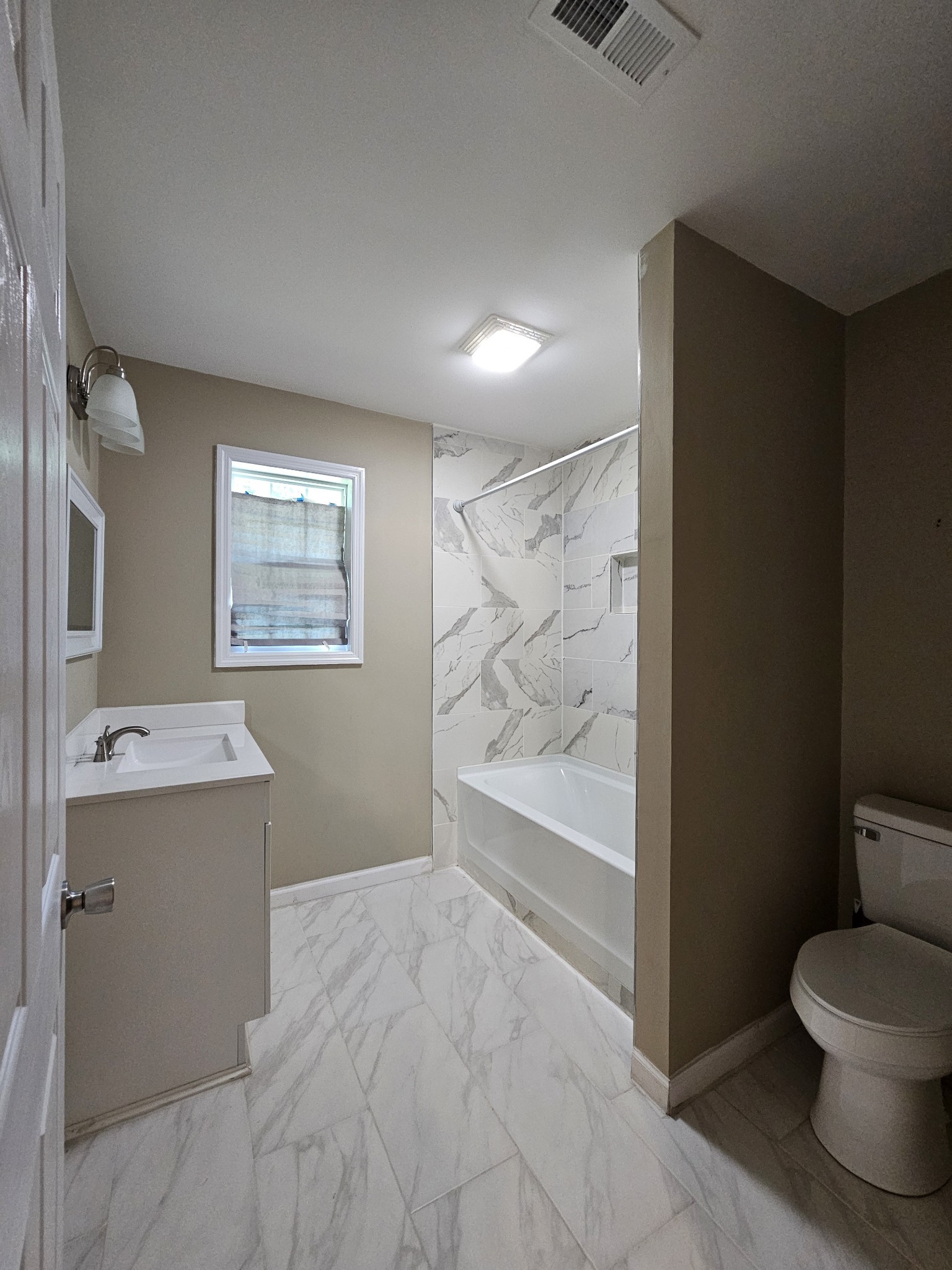 107 Gentry St