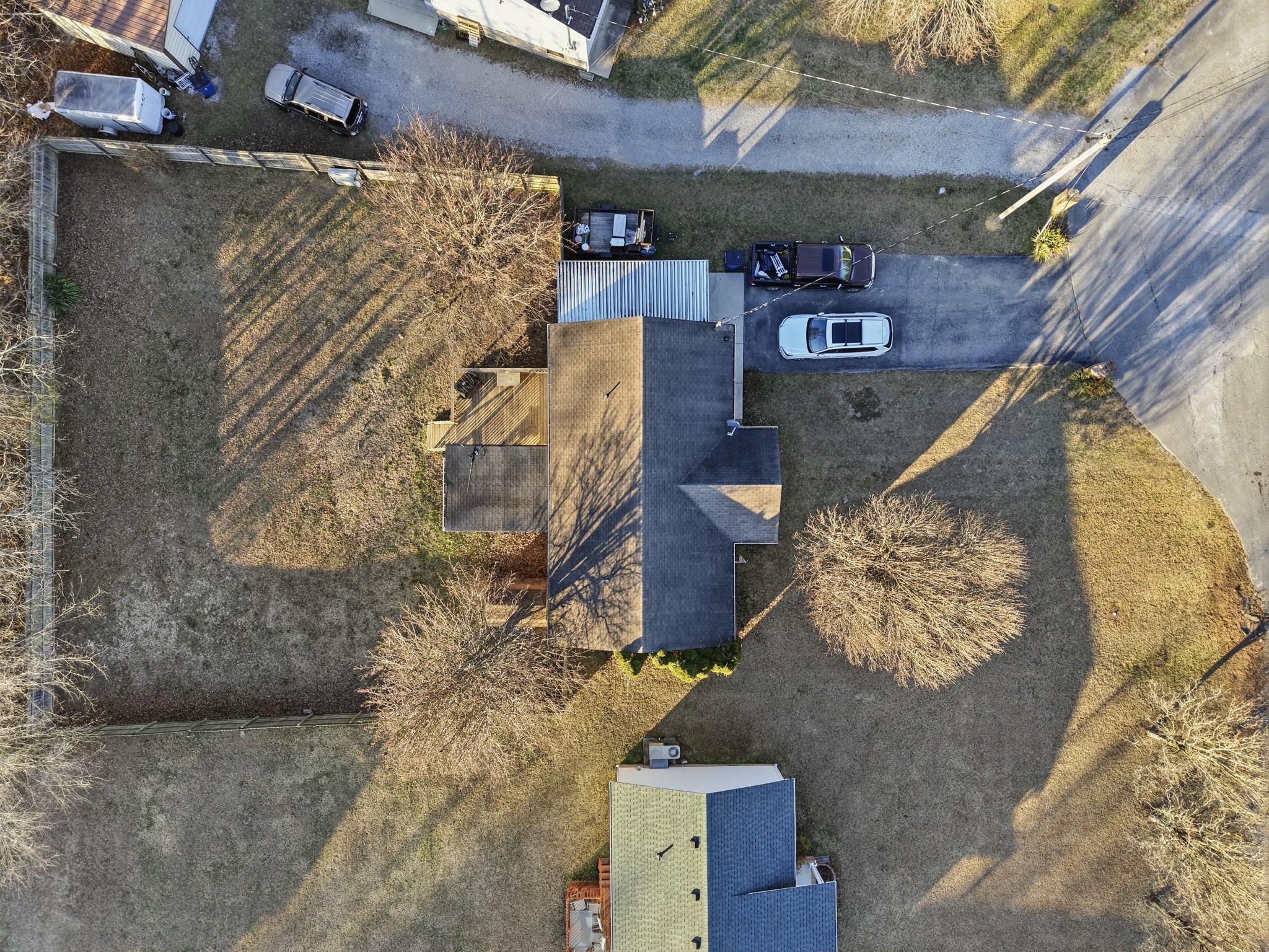 37 Woody Ln