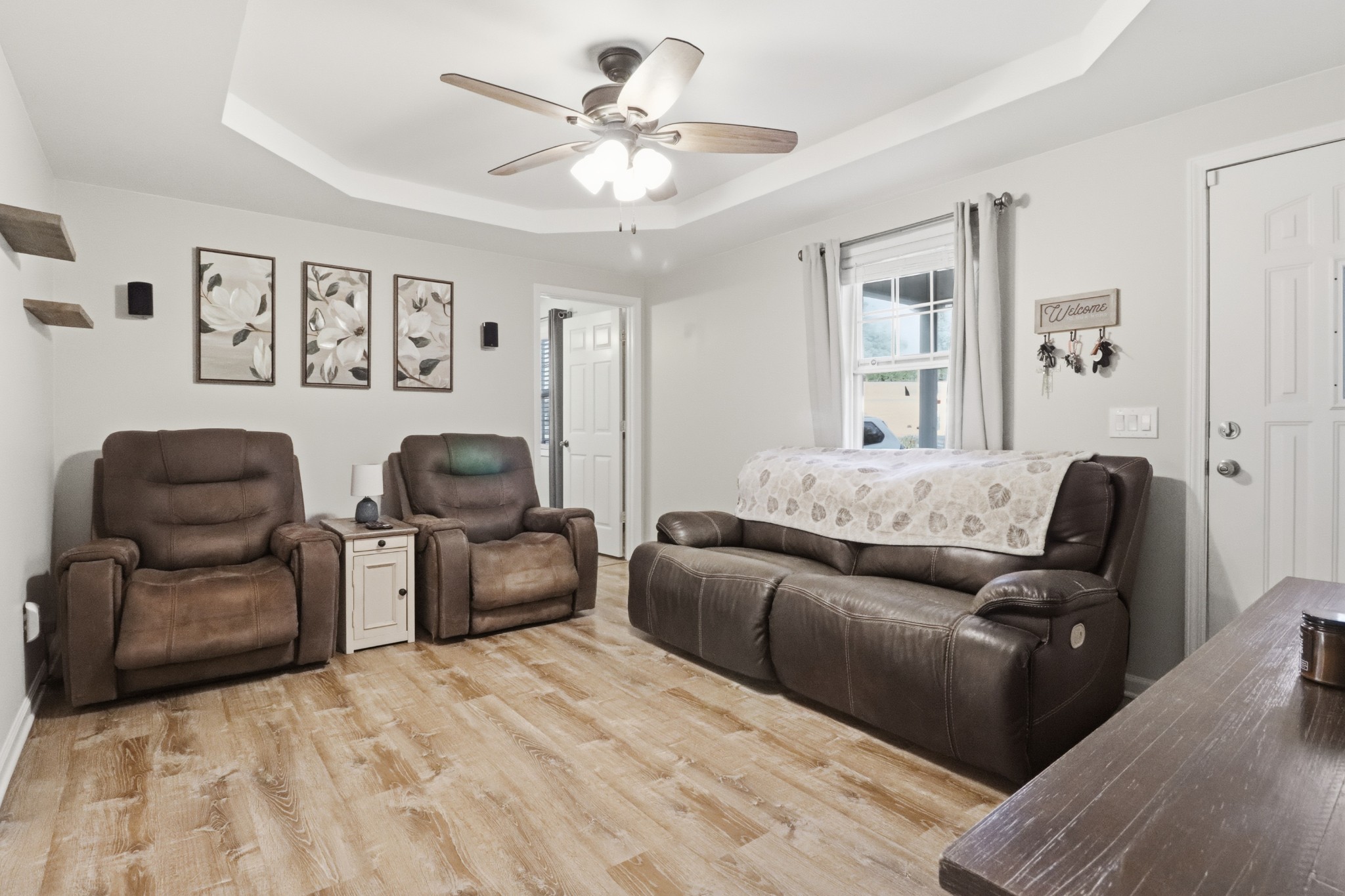 37 Woody Ln