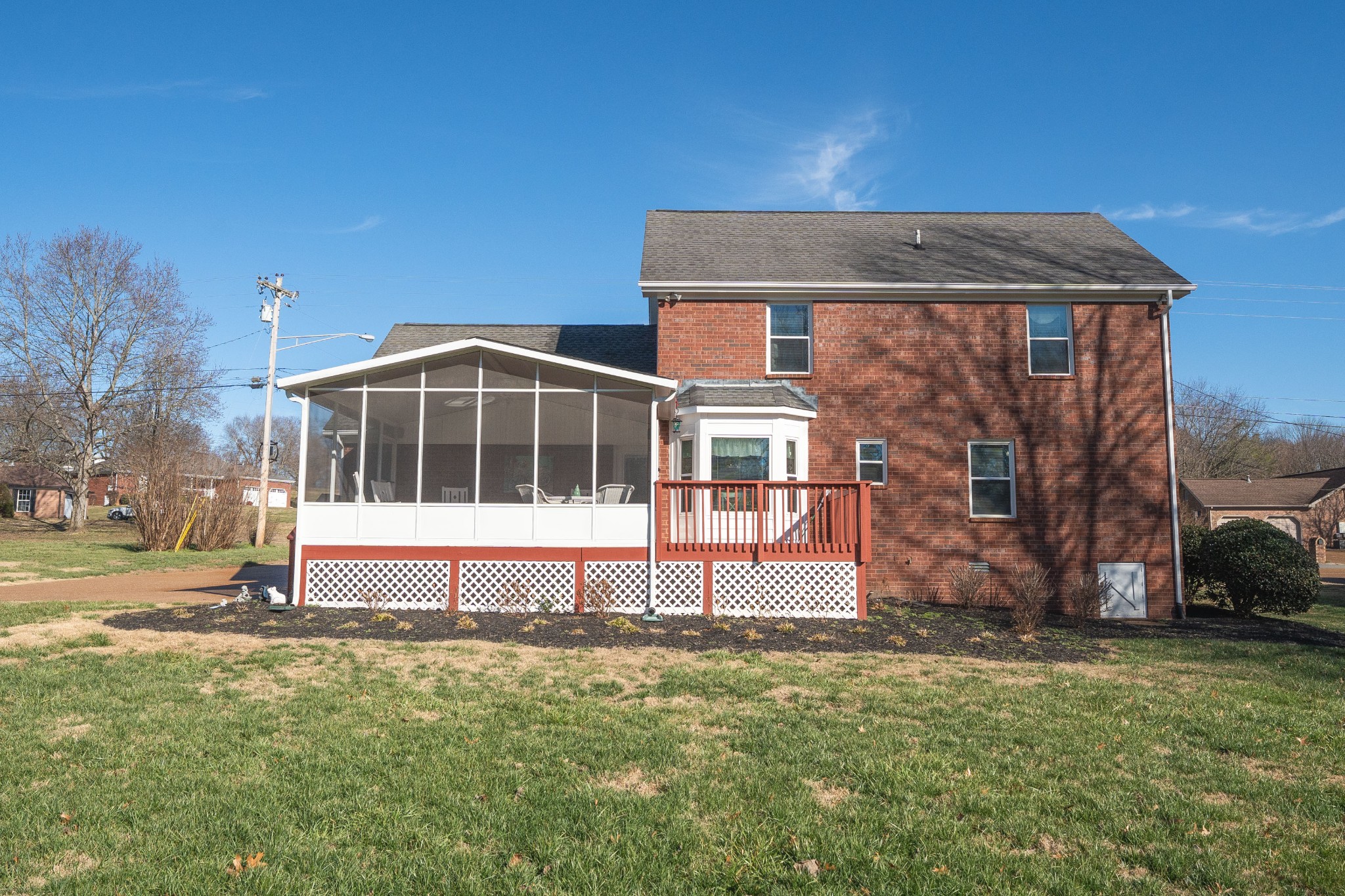 1009 Victoria Ln, W