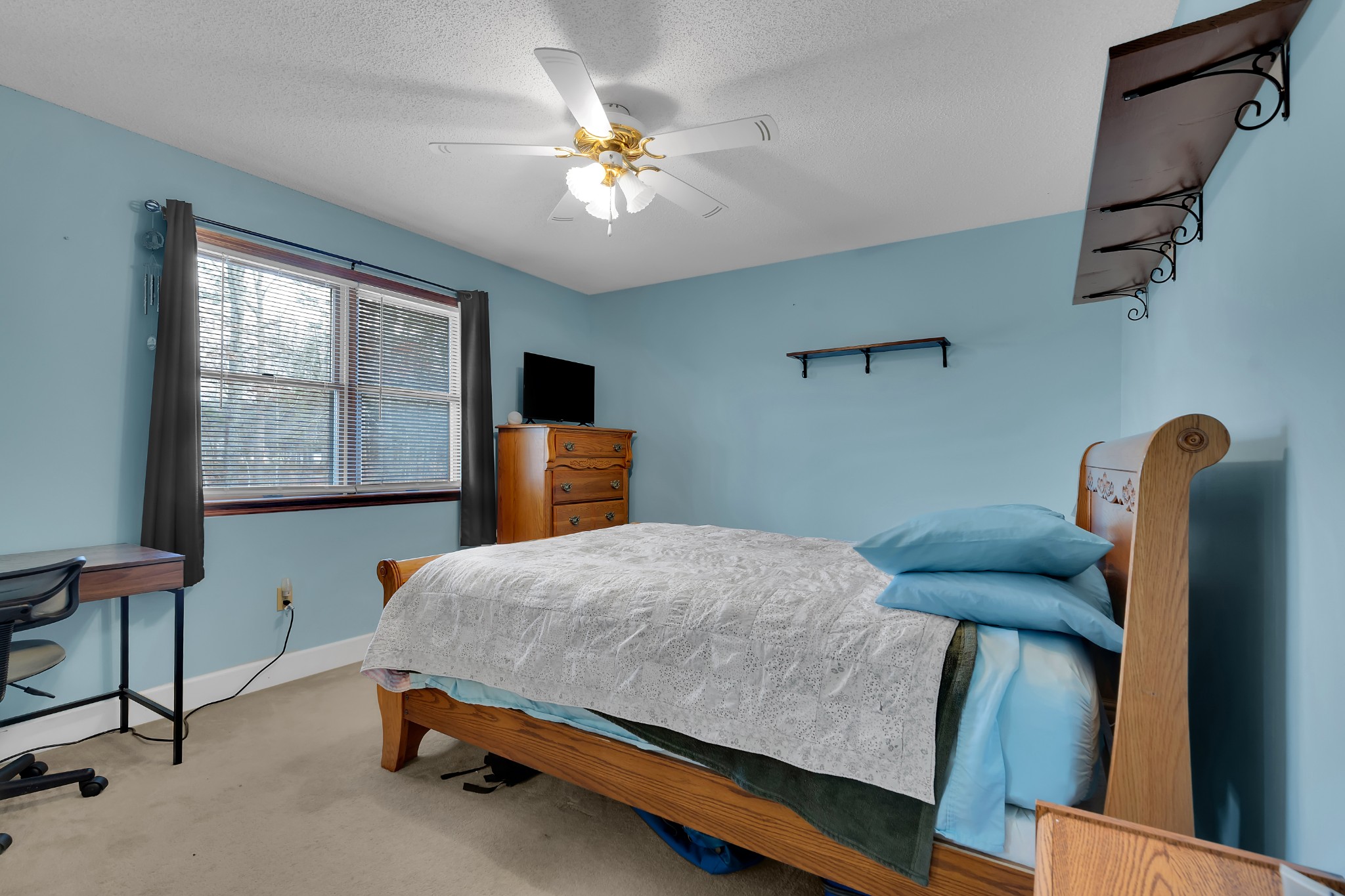 442 Carr Rd