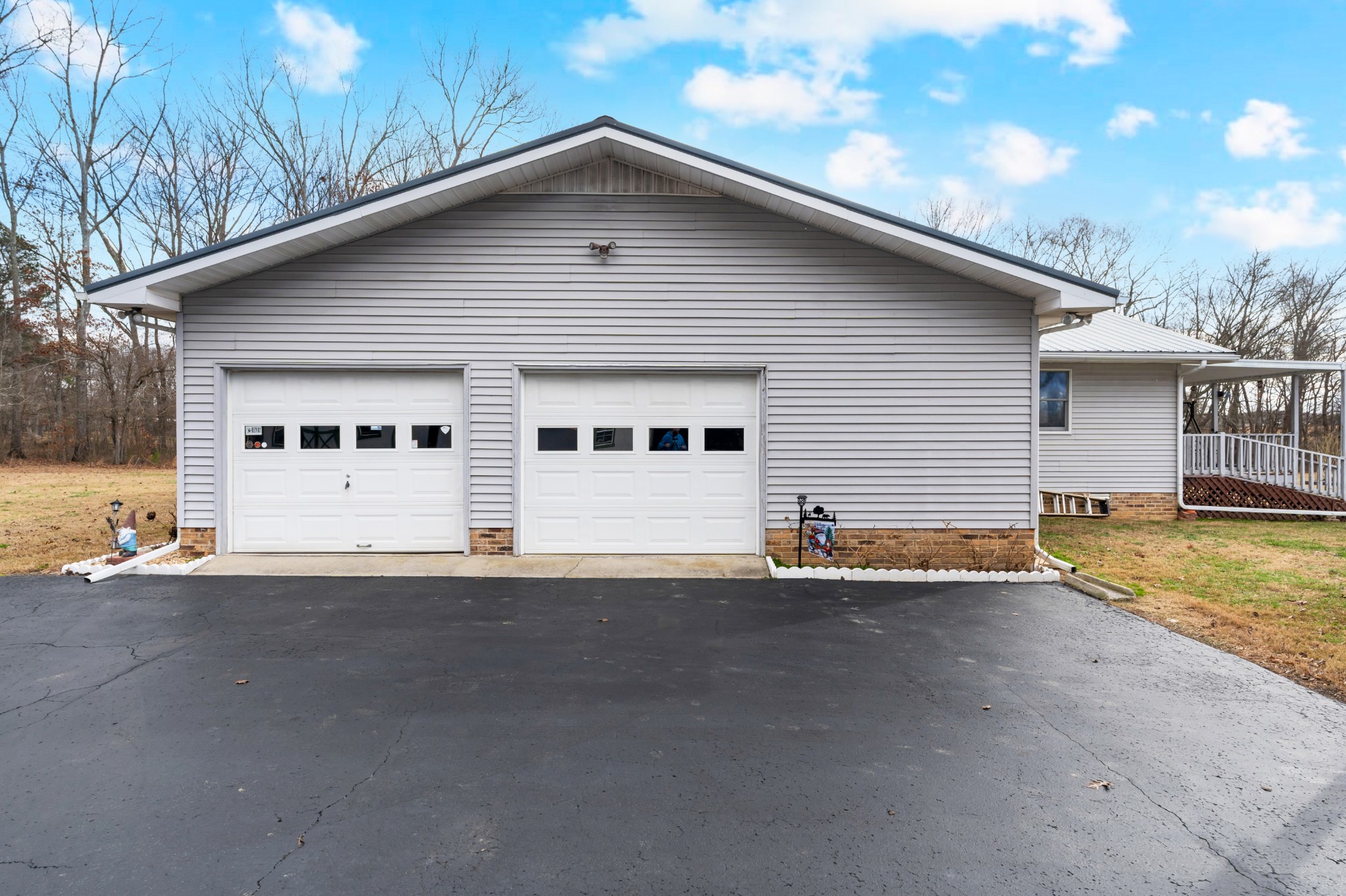 442 Carr Rd