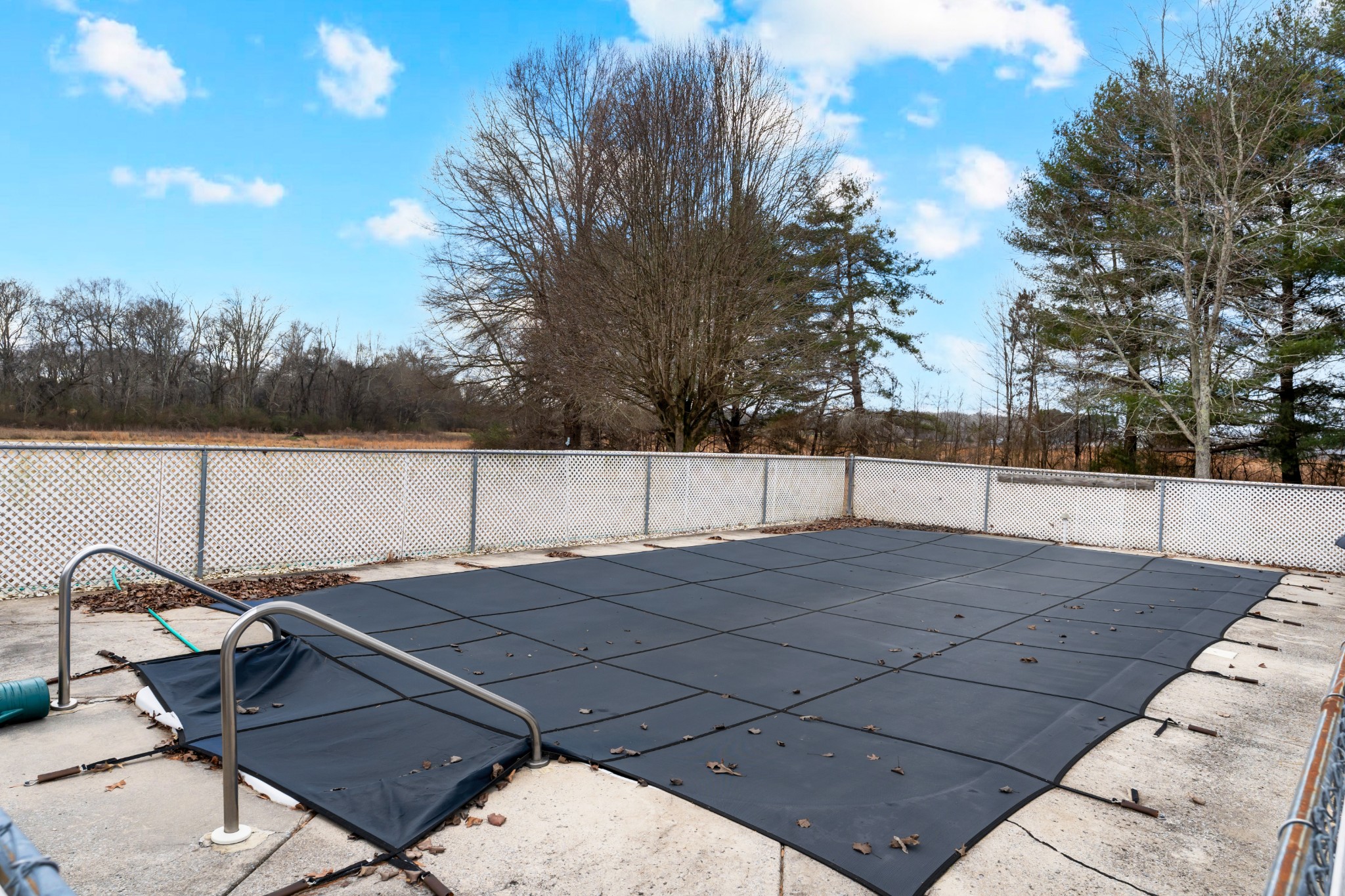 442 Carr Rd