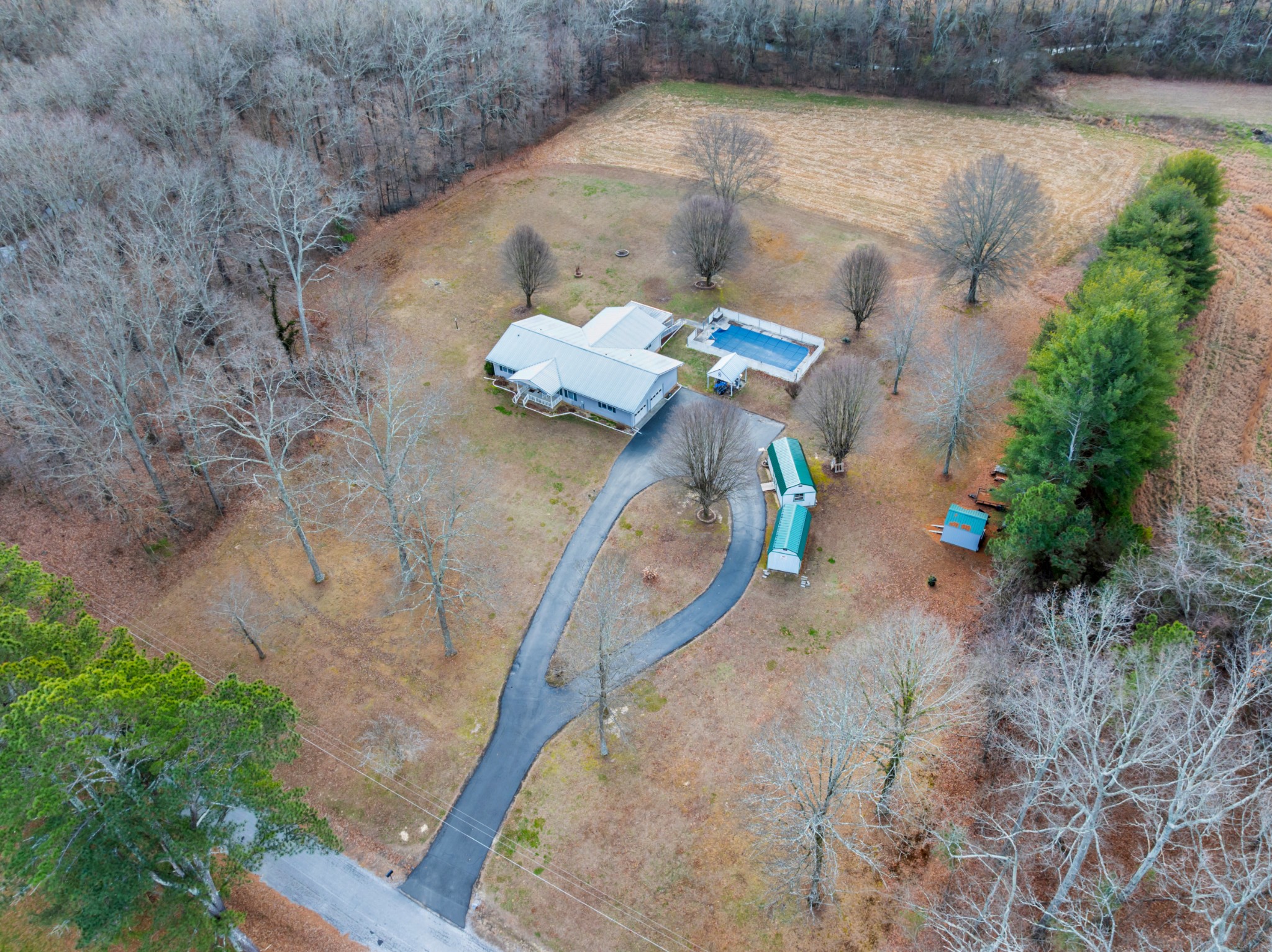 442 Carr Rd