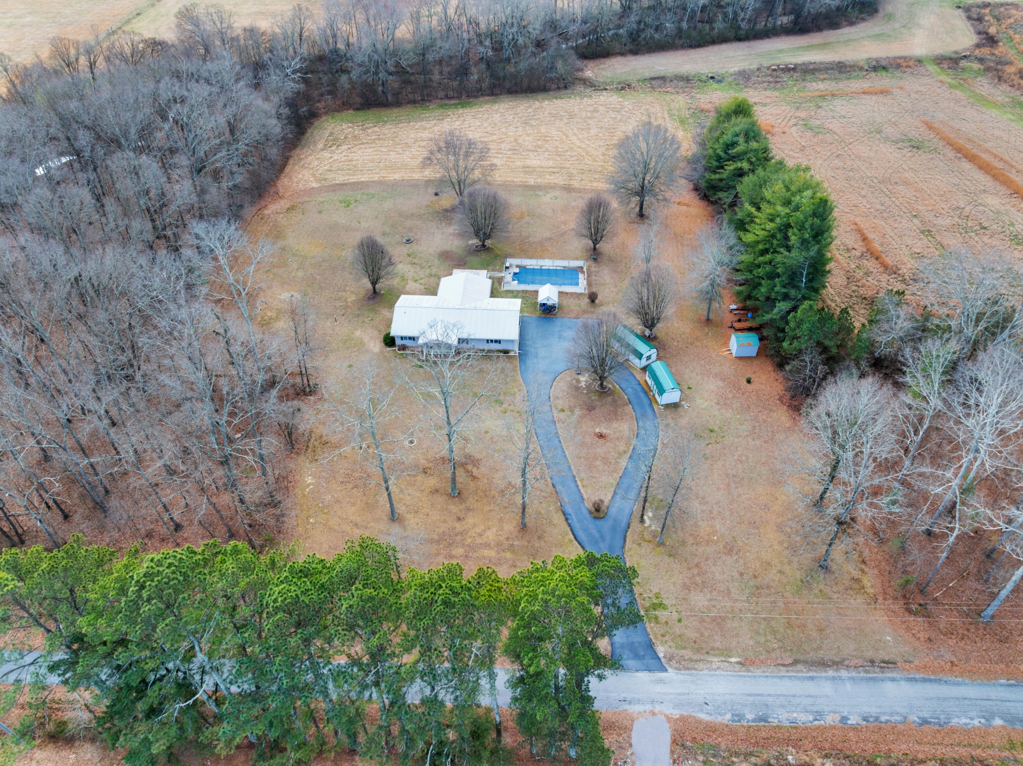 442 Carr Rd