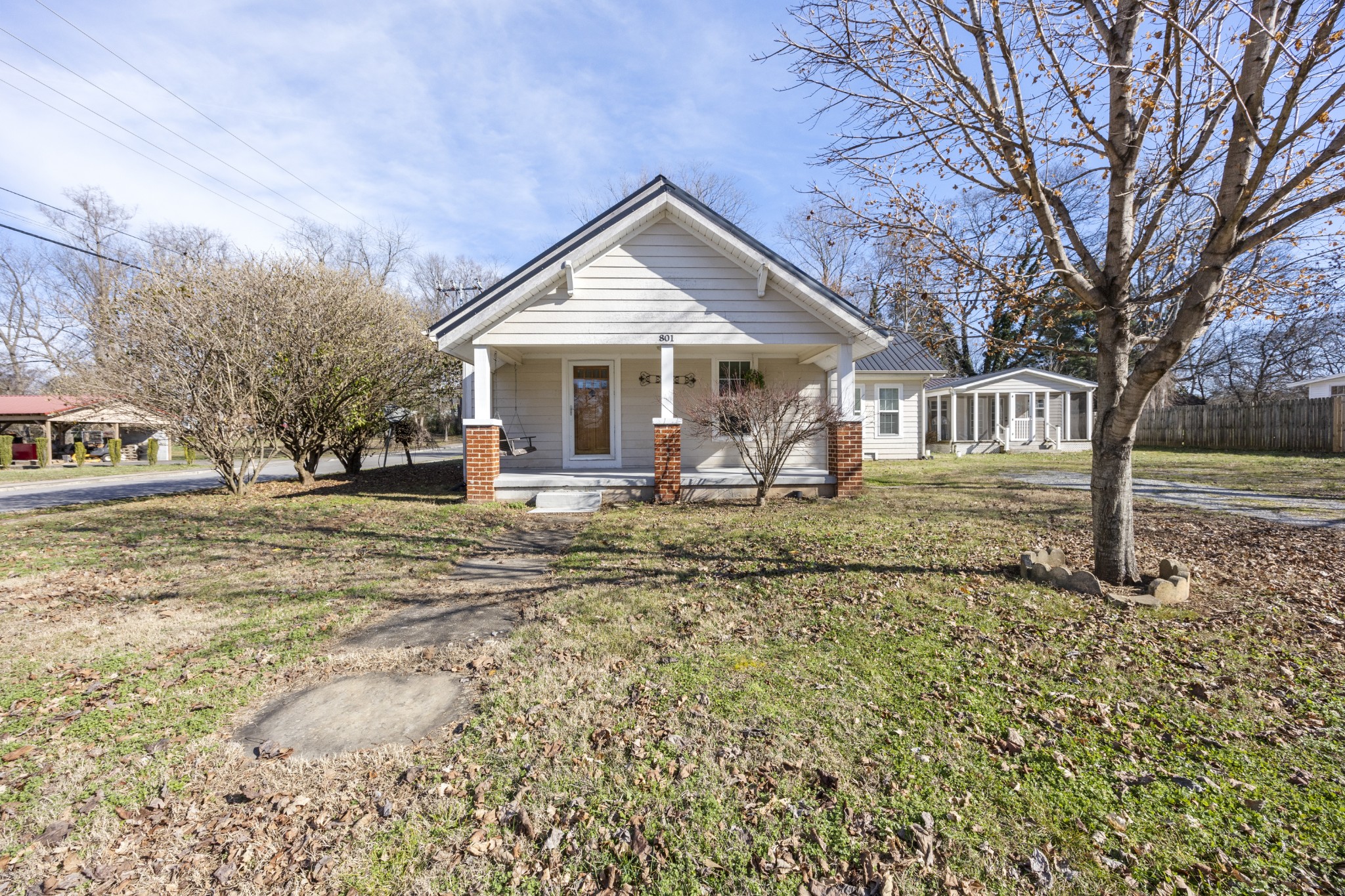 801 S High St