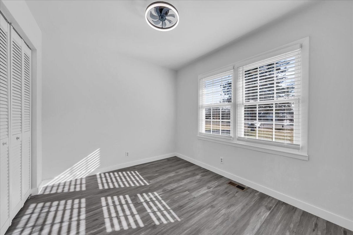 104 Foxland Dr