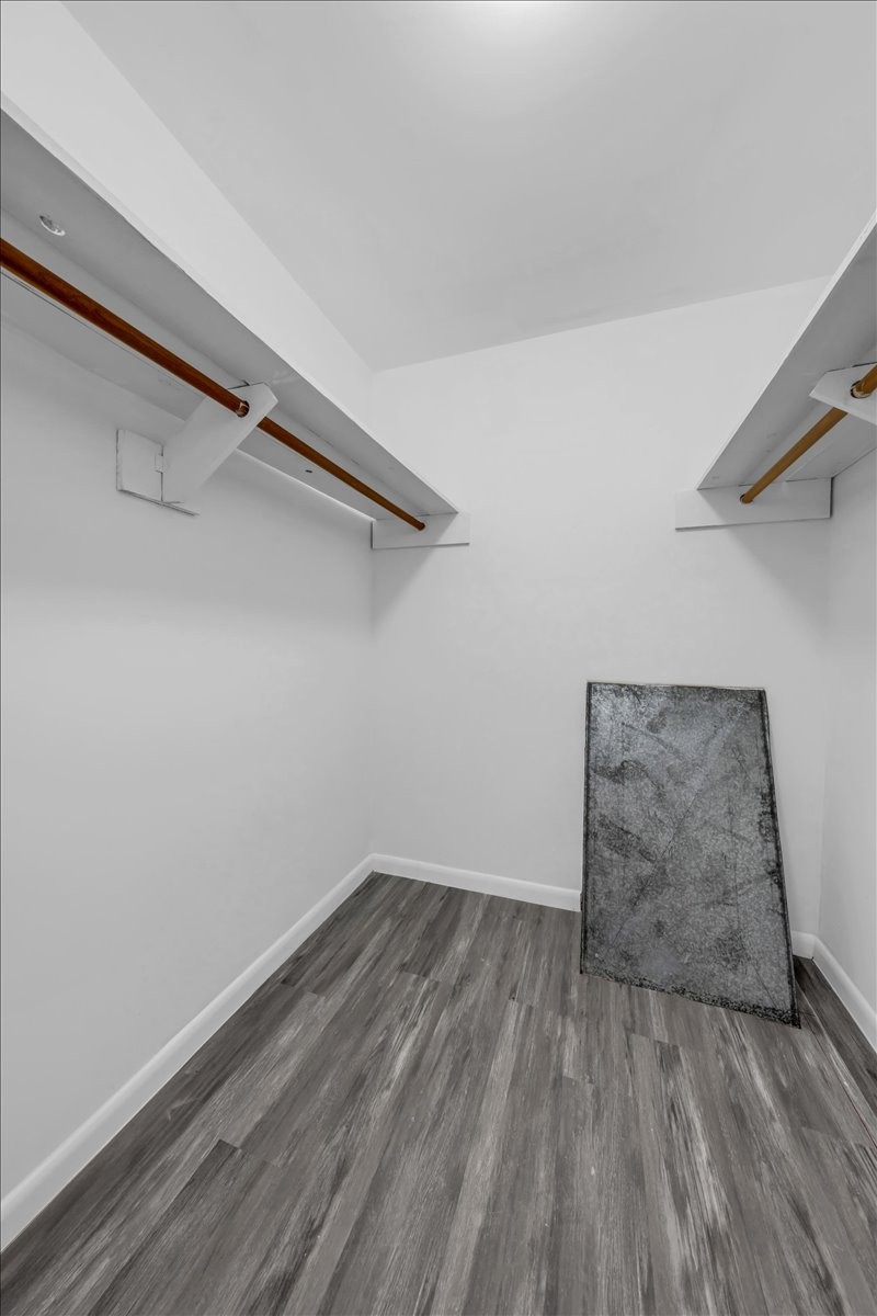 104 Foxland Dr
