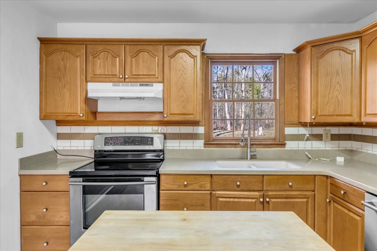 104 Foxland Dr