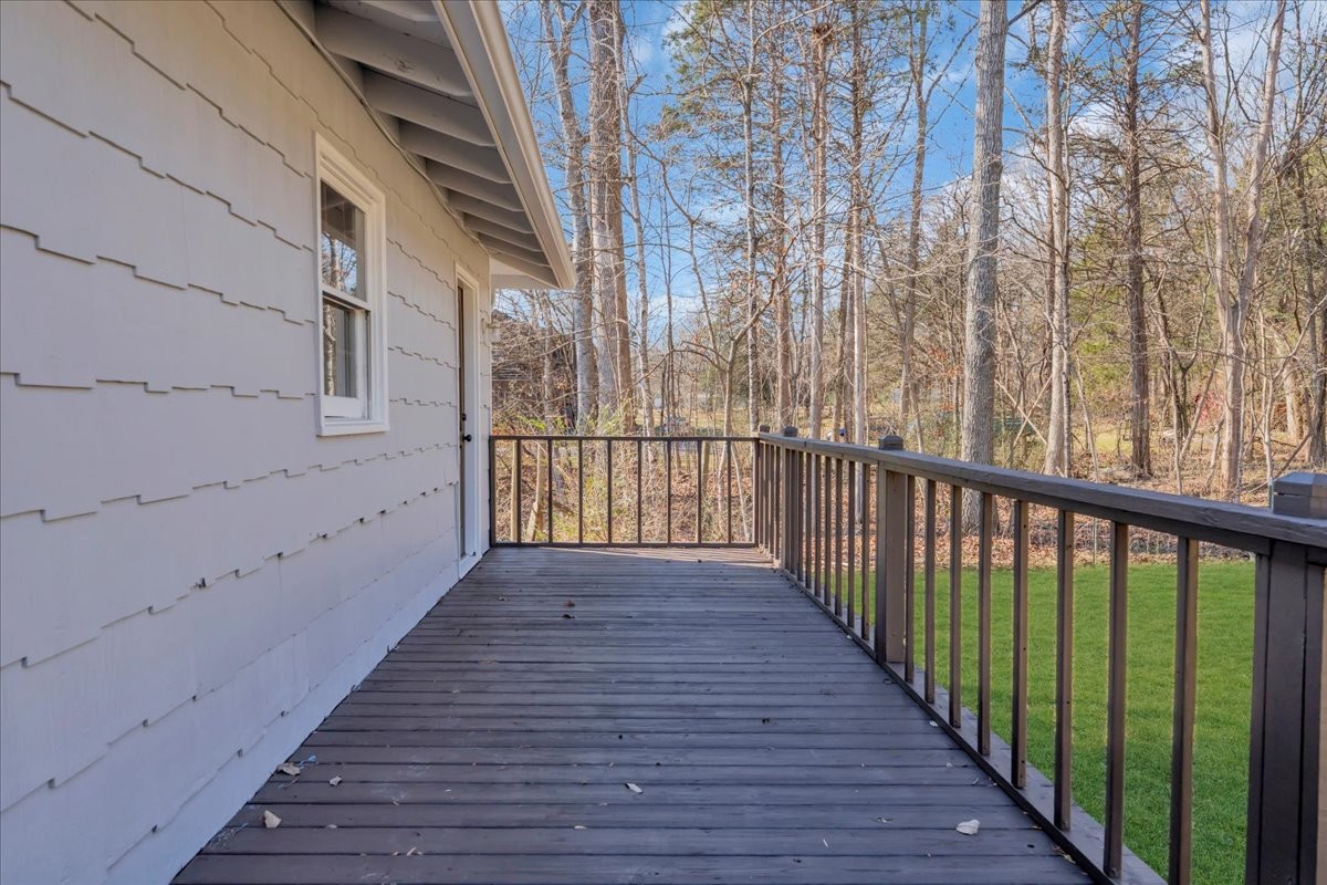104 Foxland Dr