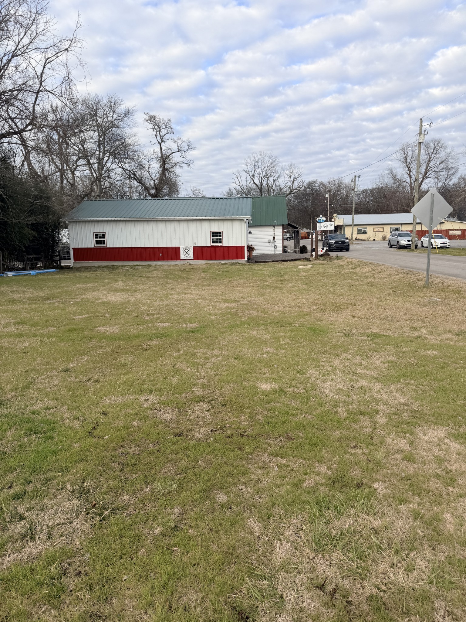 7027 Main St