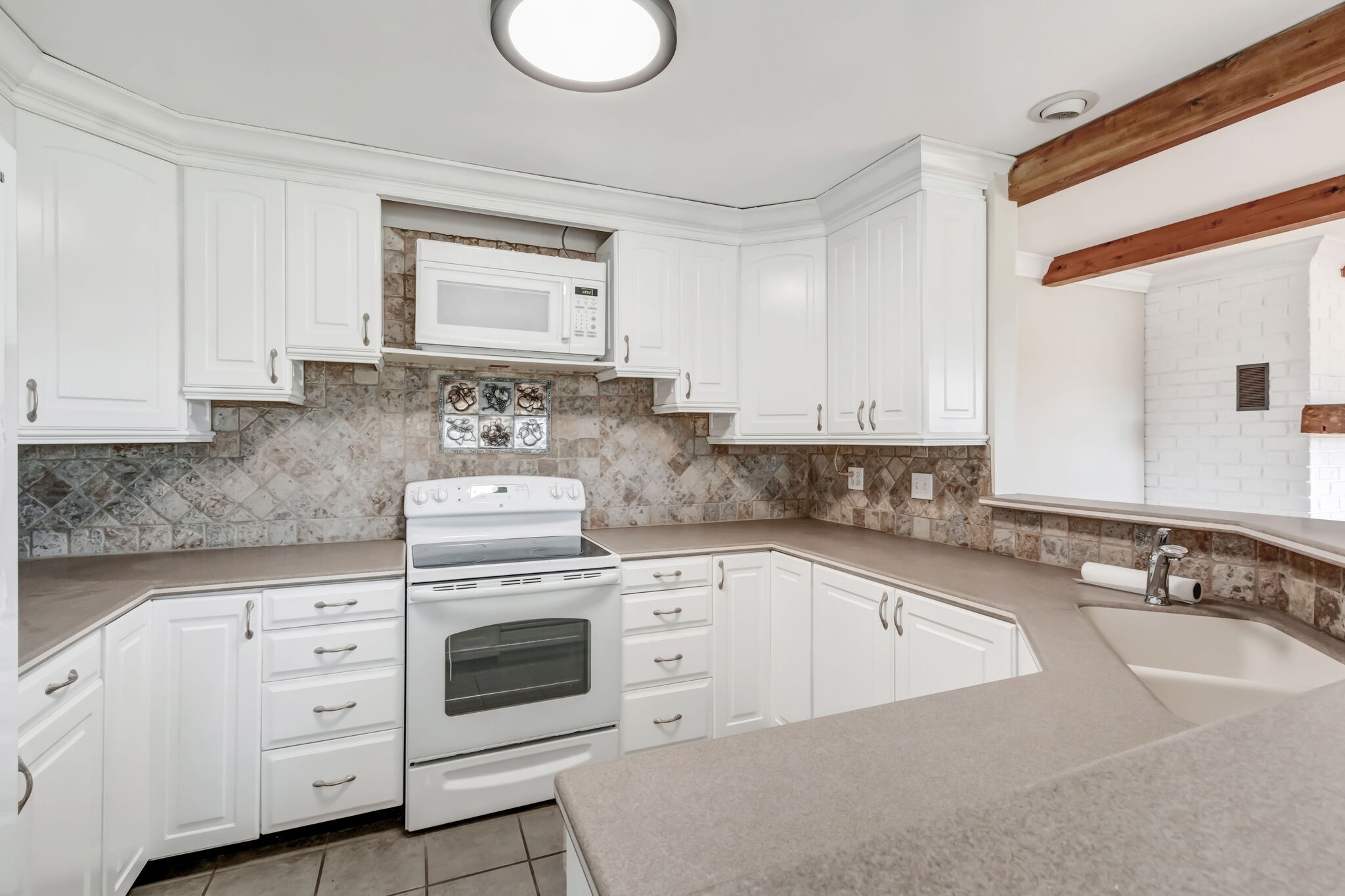 358 Stephenson Rd