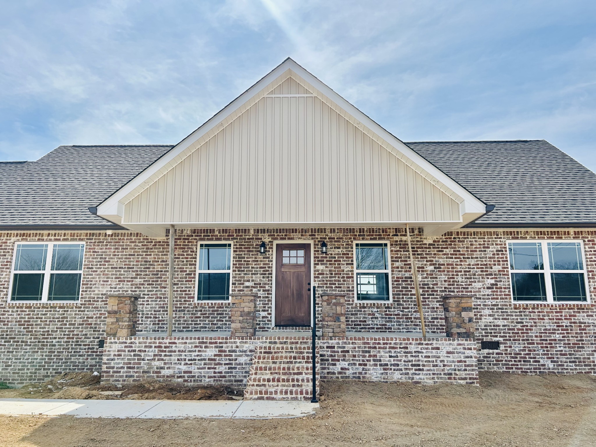 405 Randall Ln