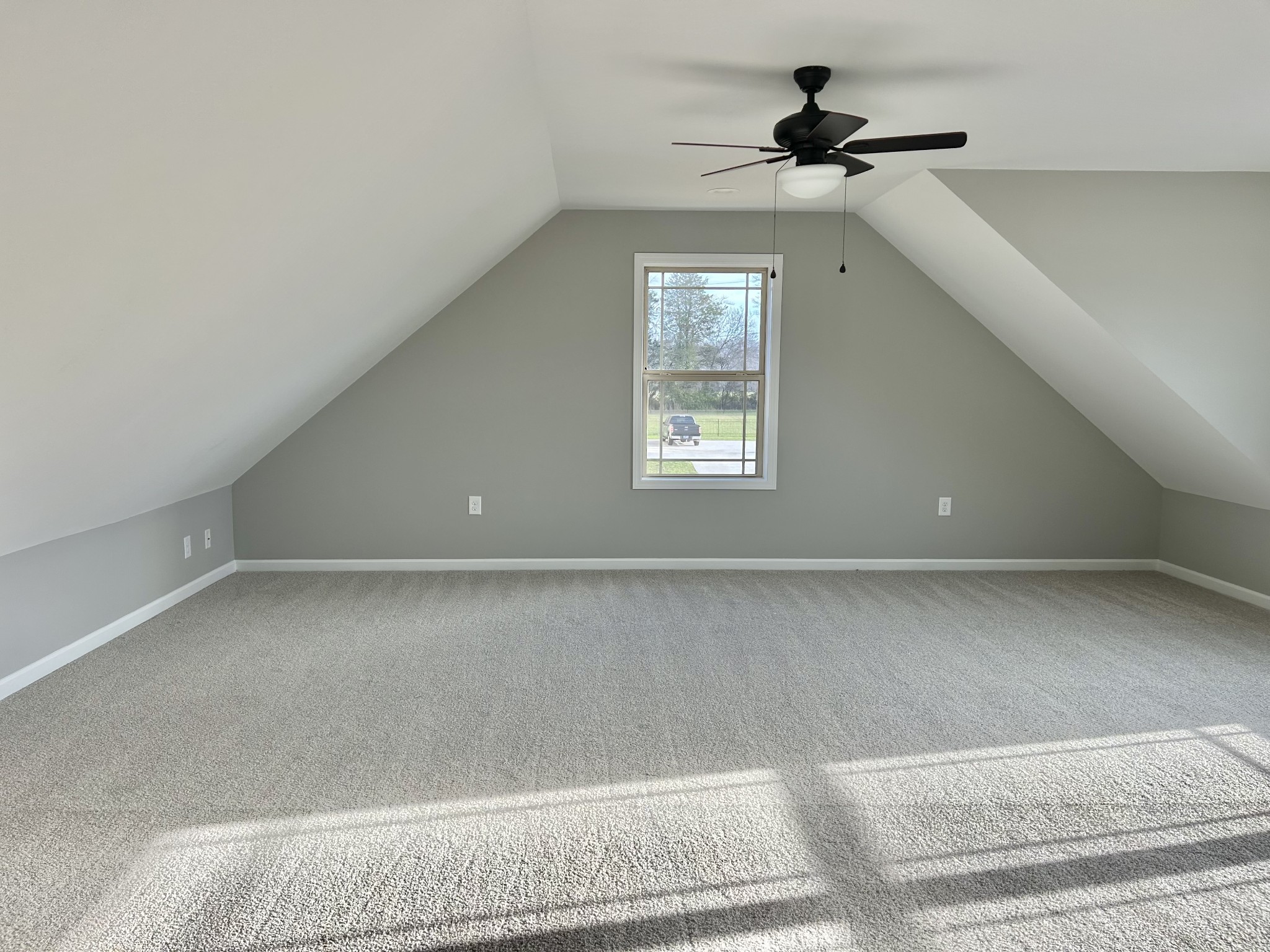 435 Randall Ln