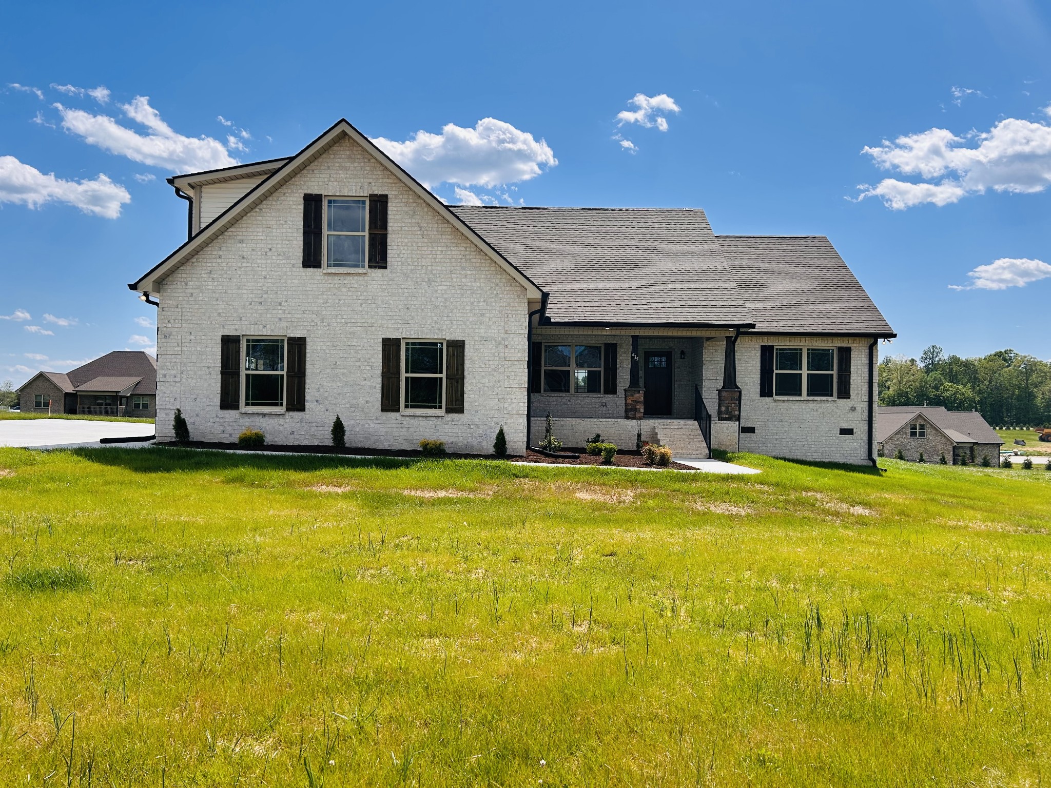 435 Randall Ln