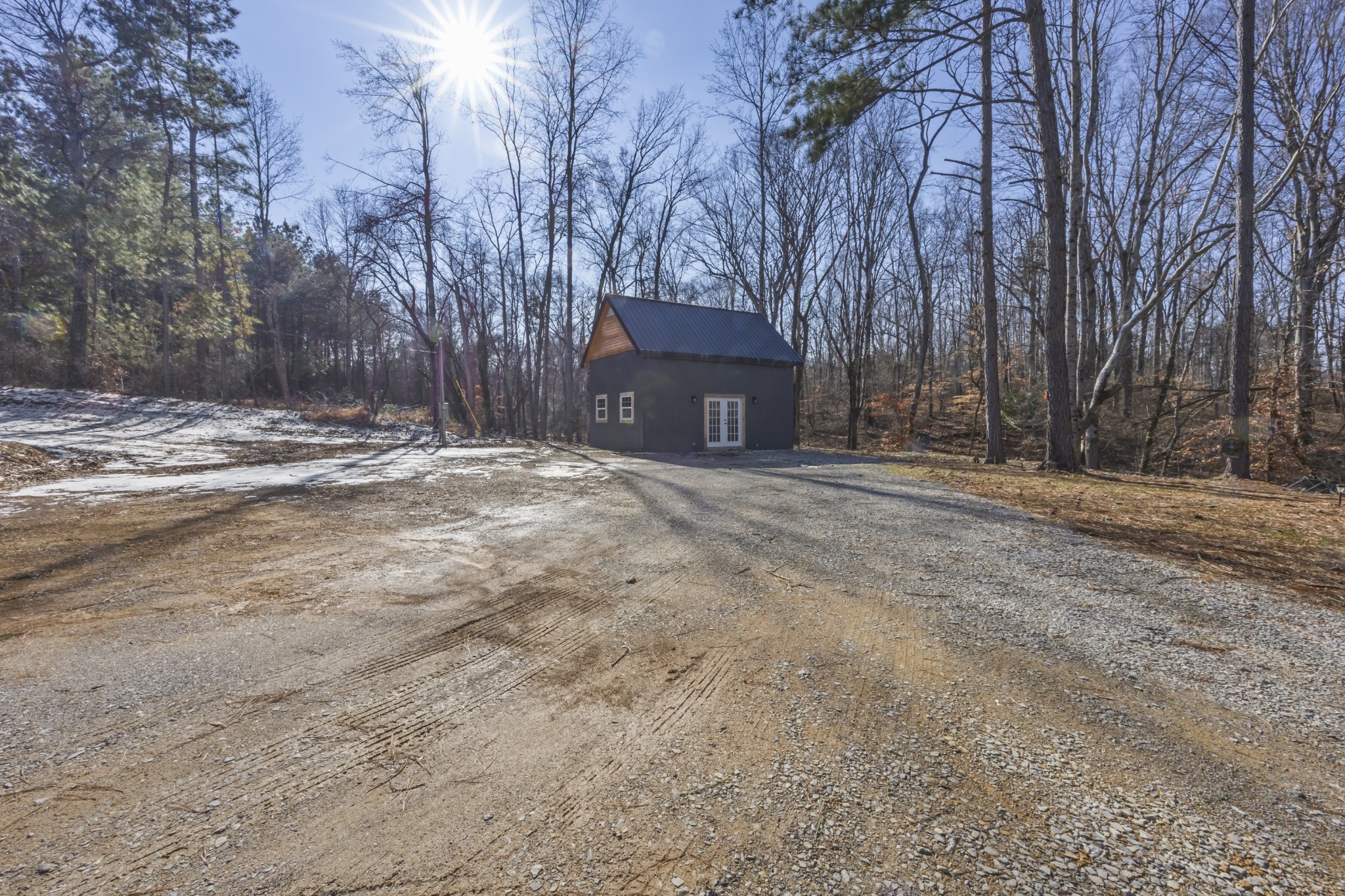 1085 Henegar Rd