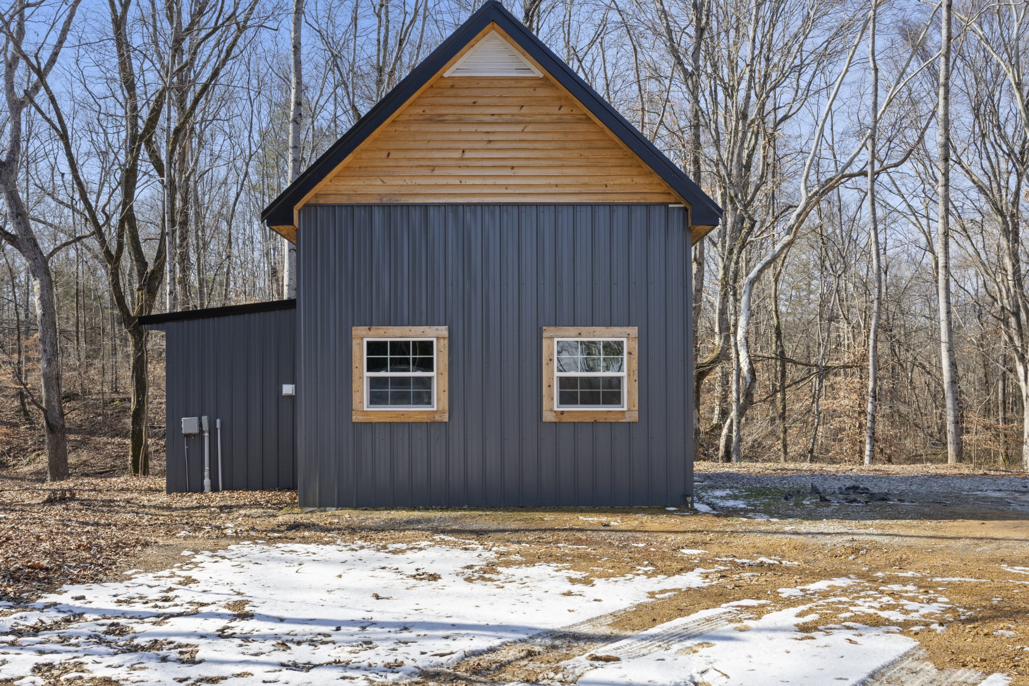 1085 Henegar Rd