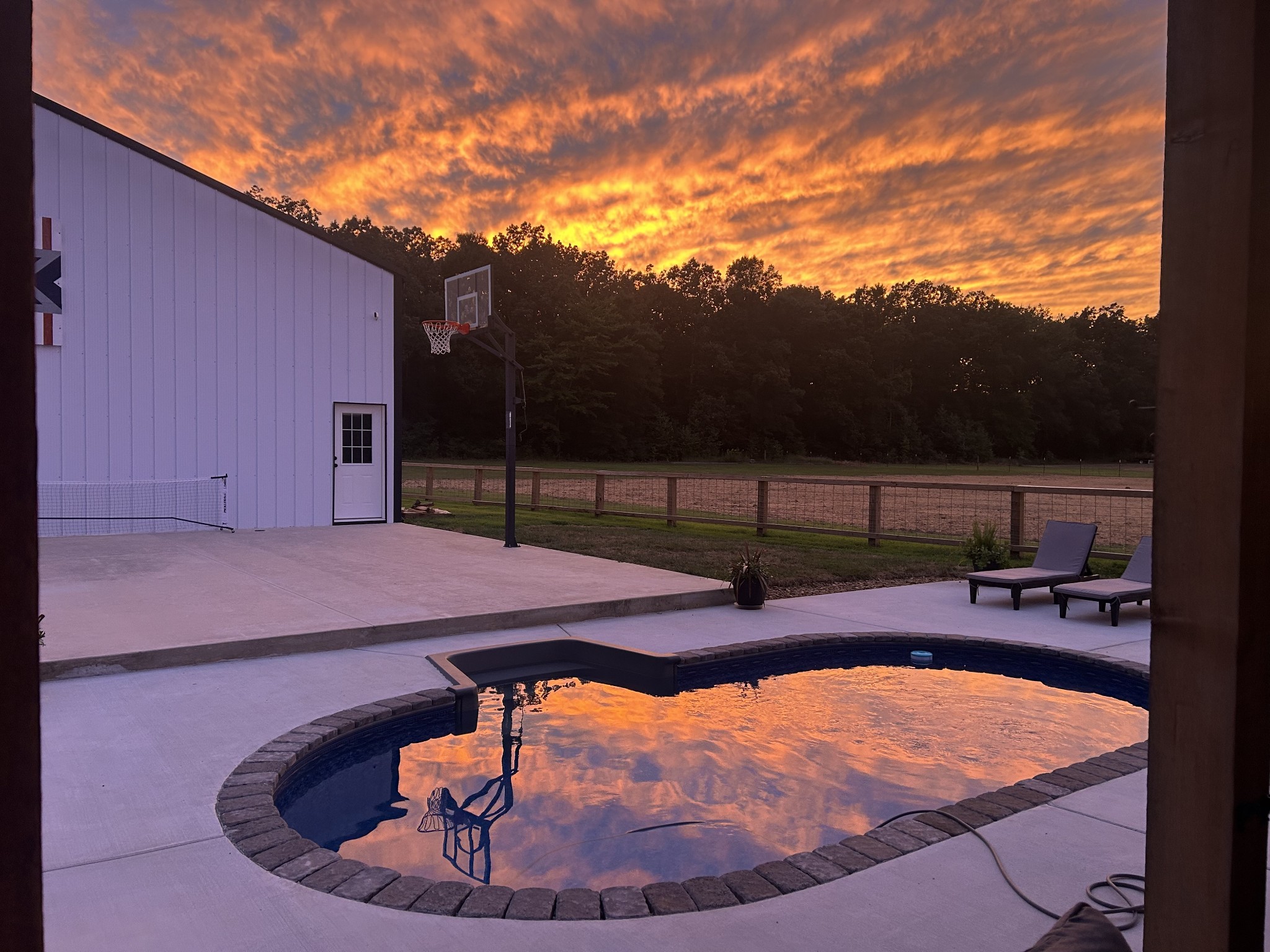 6241 Fredonia Rd