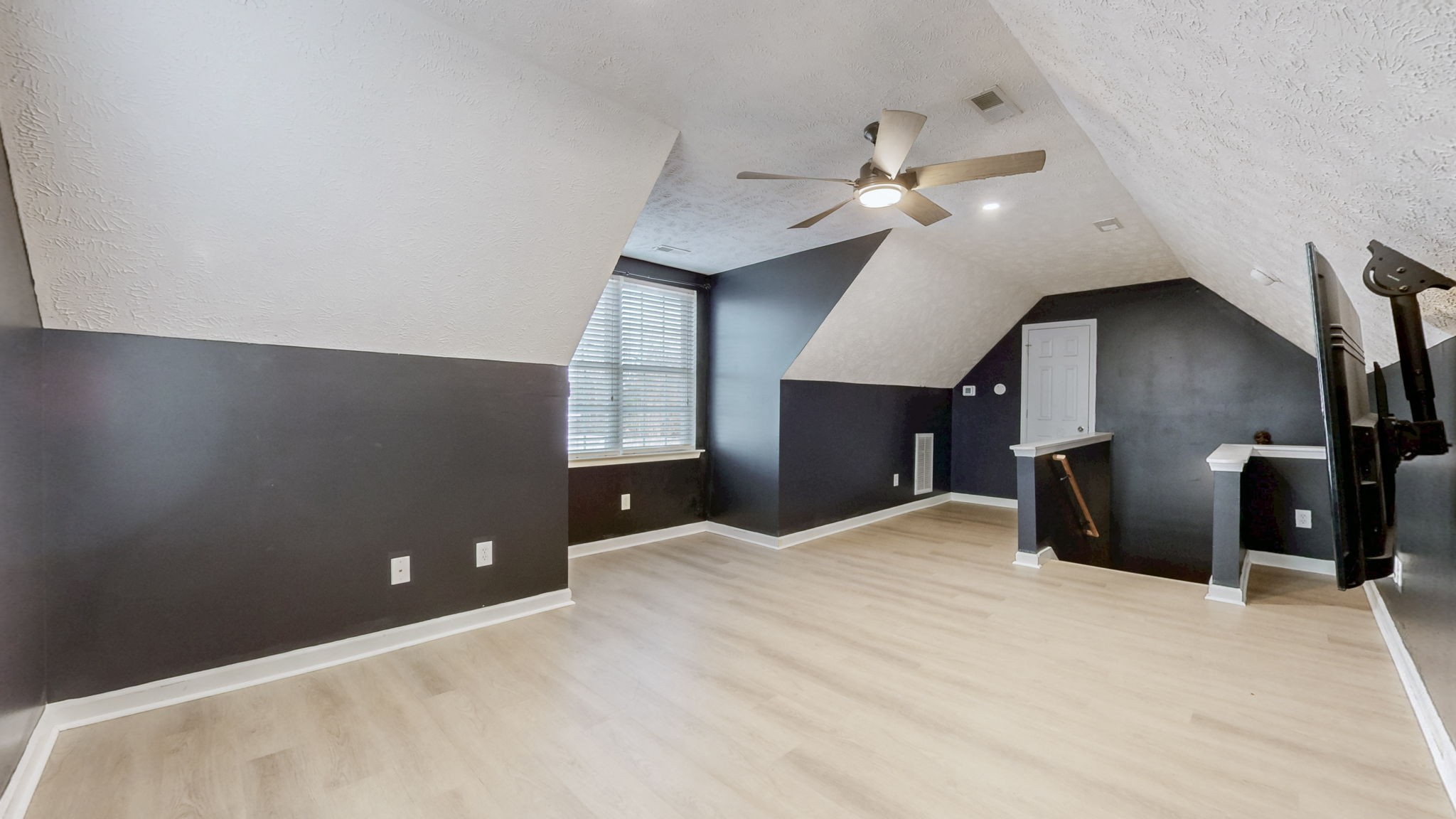 1412 Auldridge Dr
