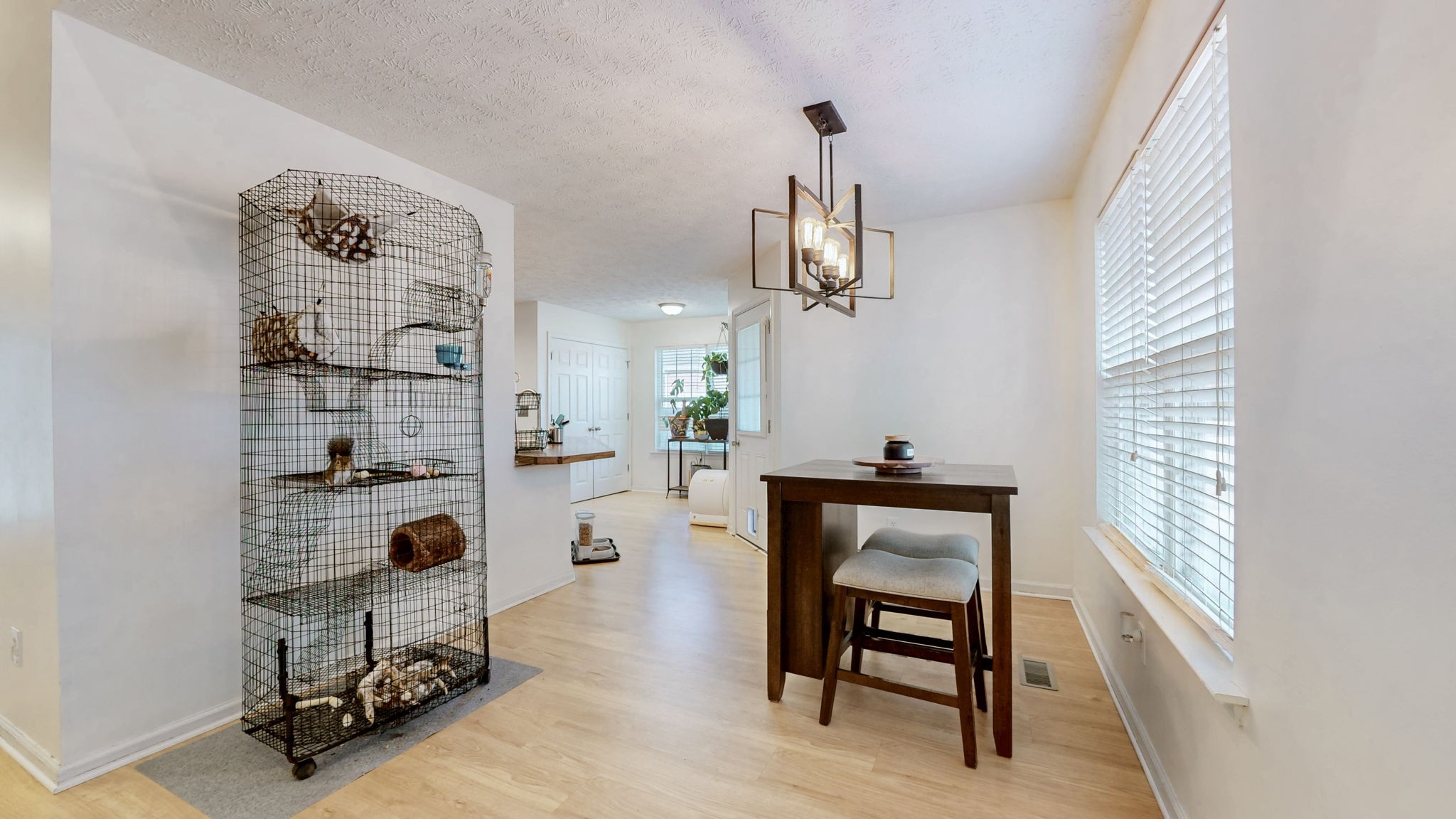 1412 Auldridge Dr