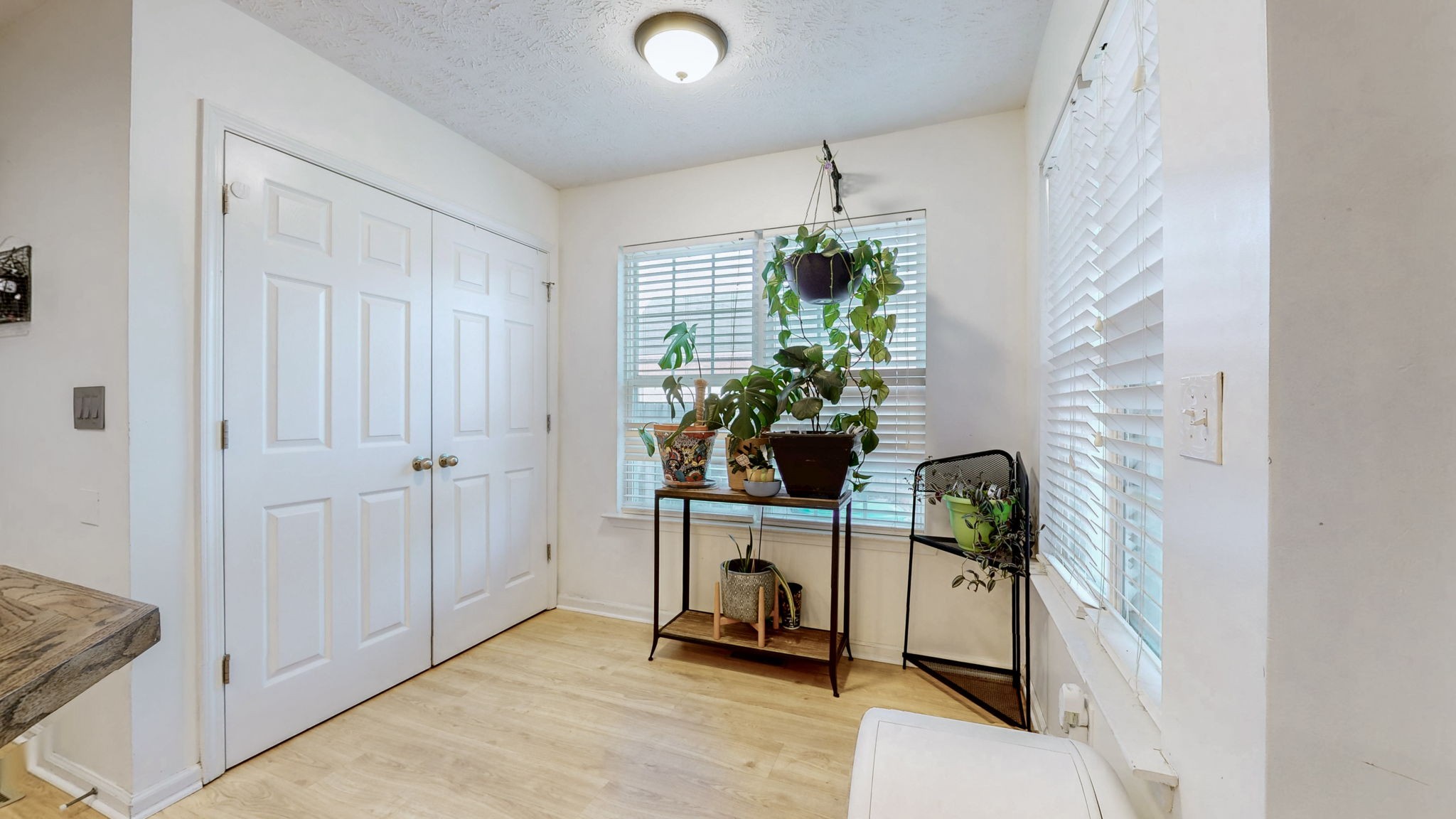 1412 Auldridge Dr