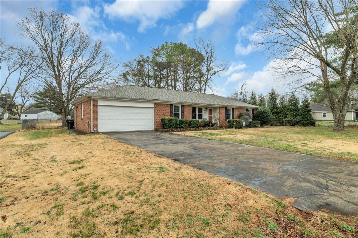452 Campfire Dr