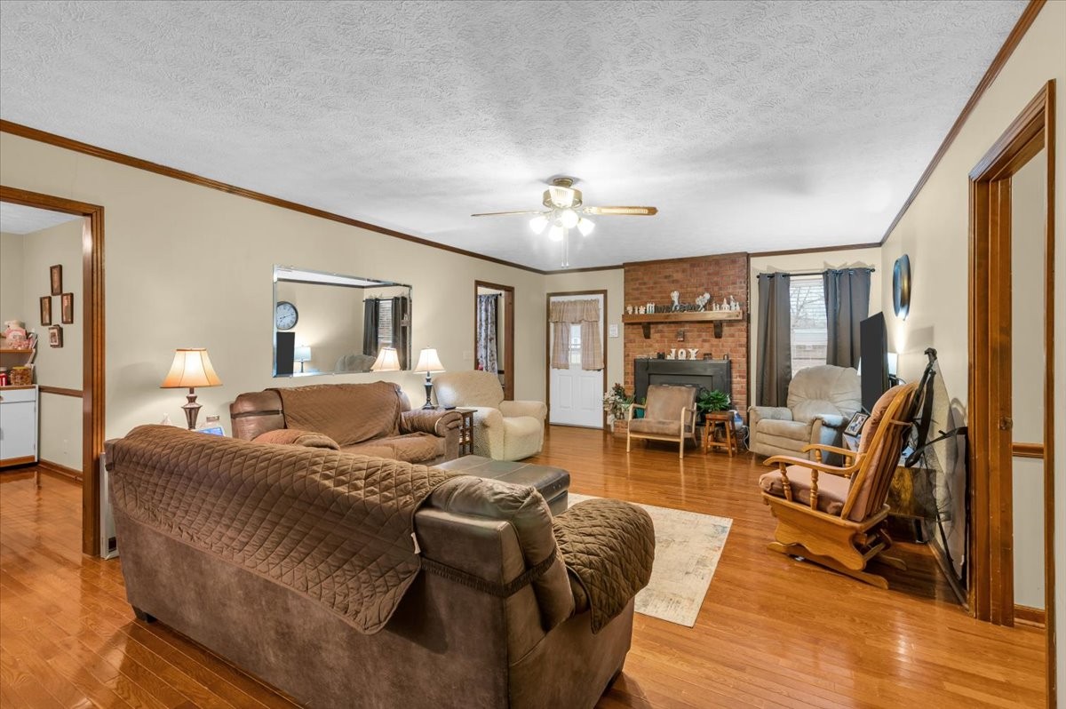 452 Campfire Dr