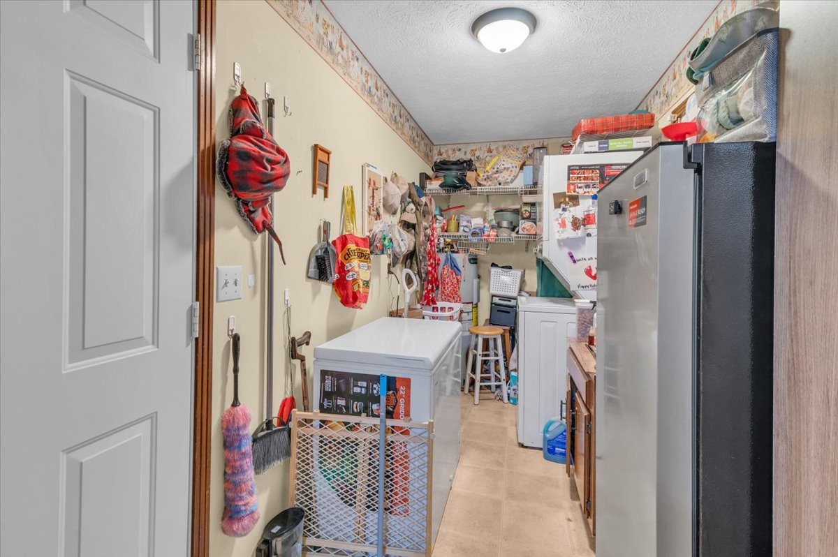 452 Campfire Dr