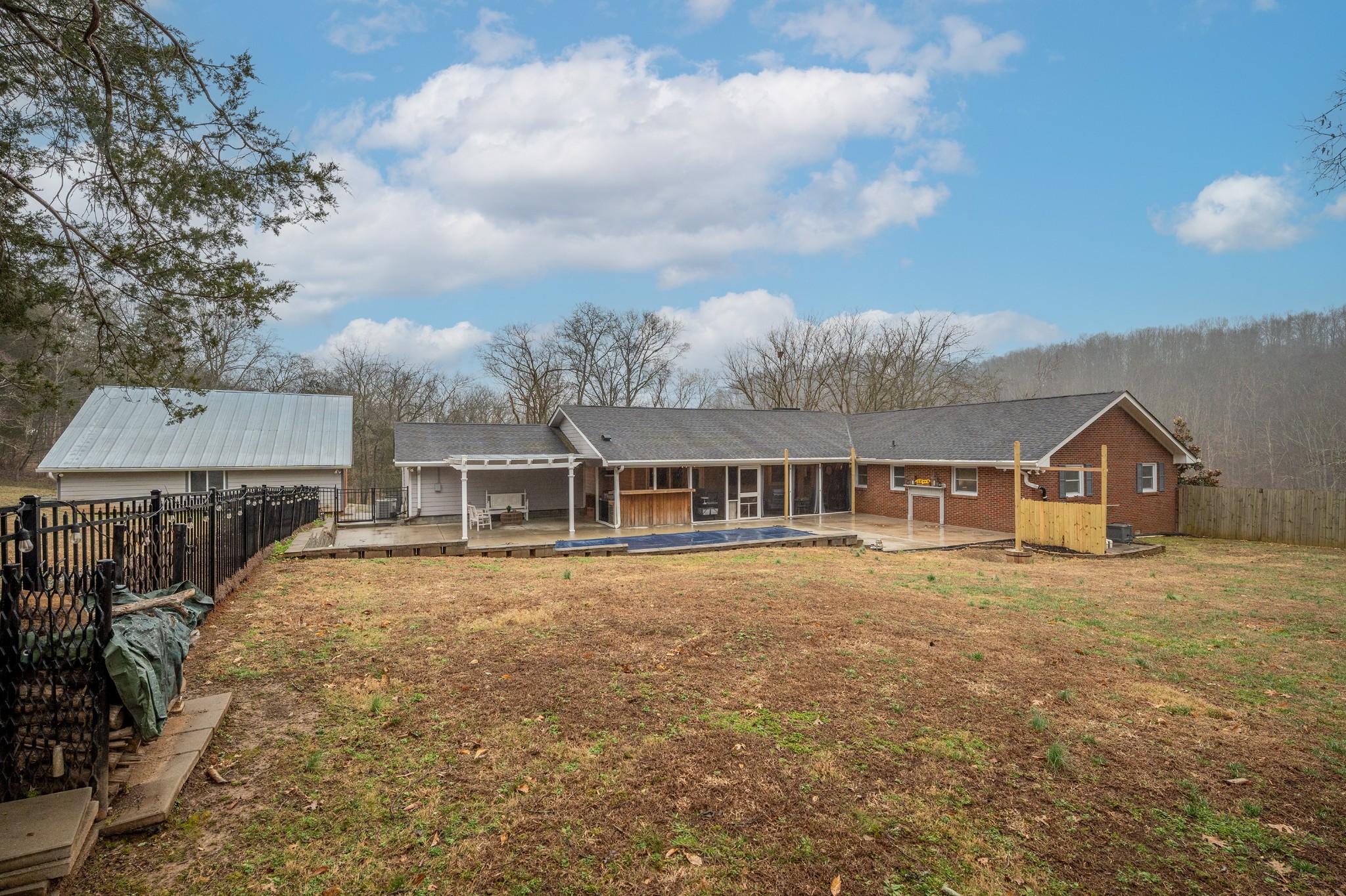 811 Hogans Branch Rd