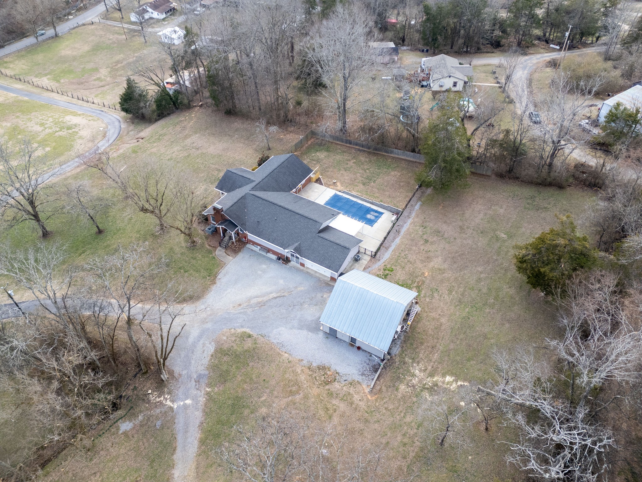 811 Hogans Branch Rd