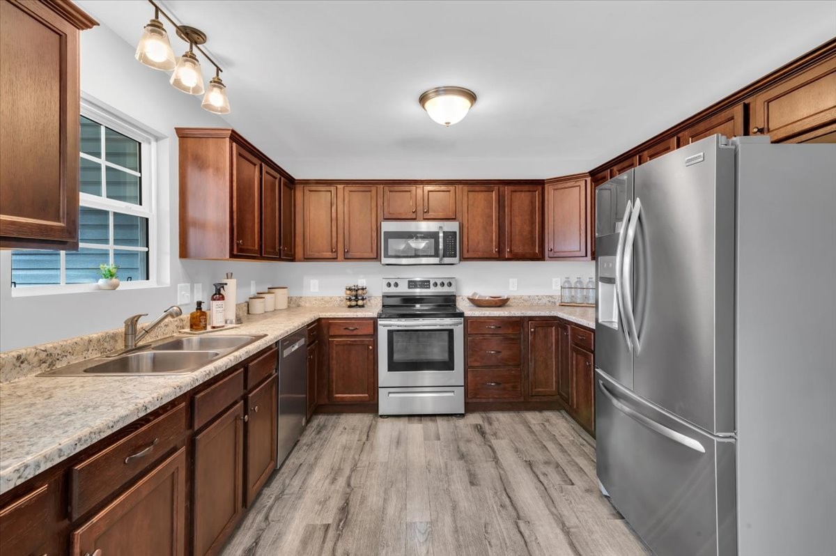 122 Lonnie Smith Rd