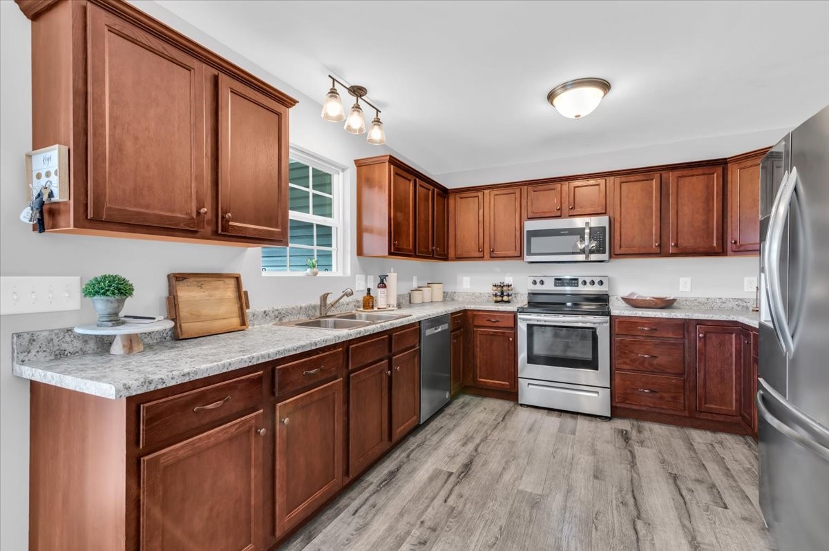 122 Lonnie Smith Rd