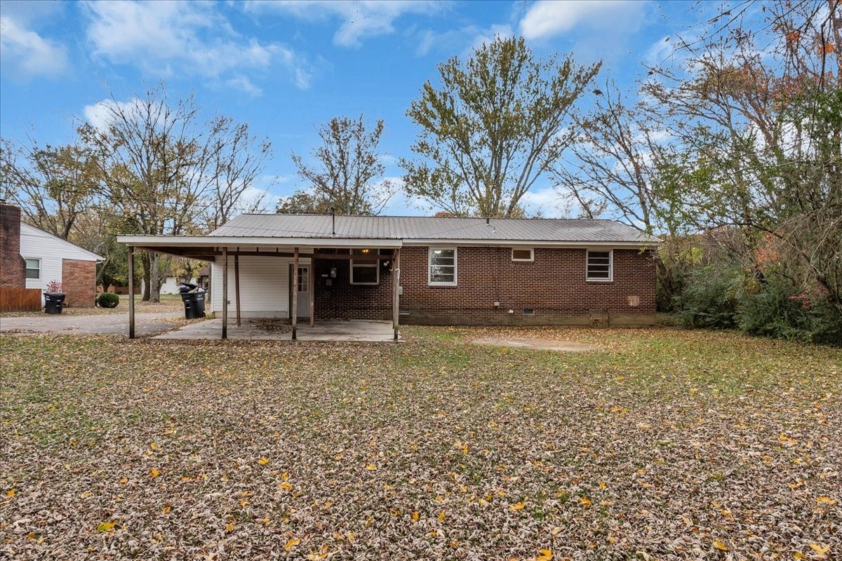 756 Ridgelawn Pl