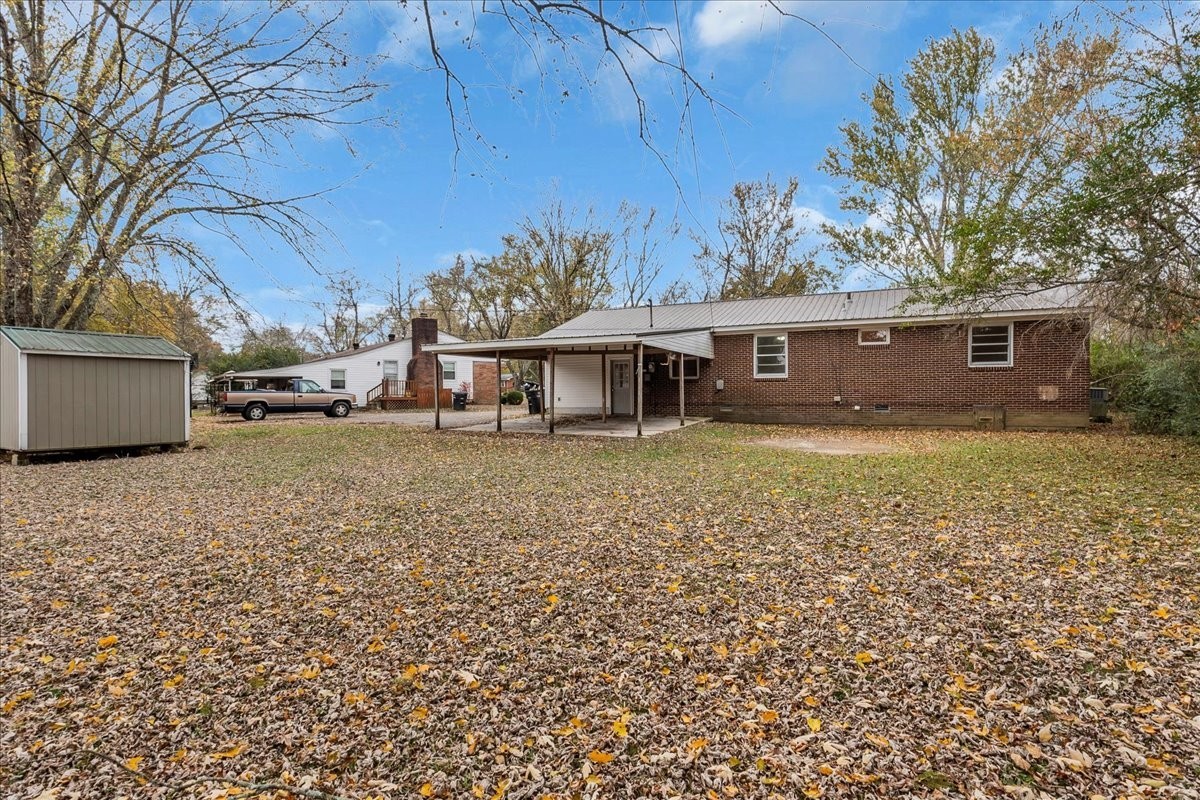 756 Ridgelawn Pl
