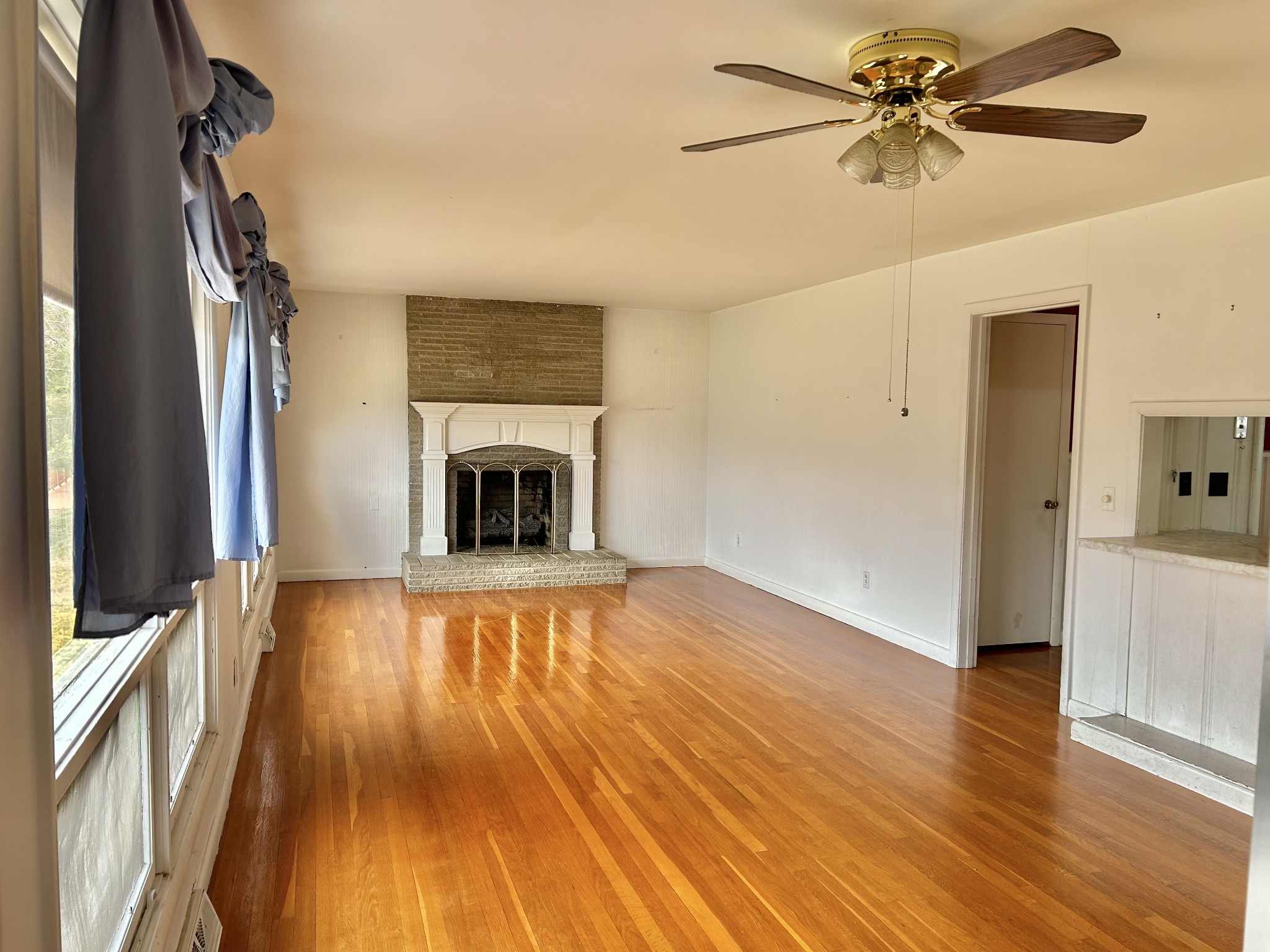 1301 Sycamore Dr