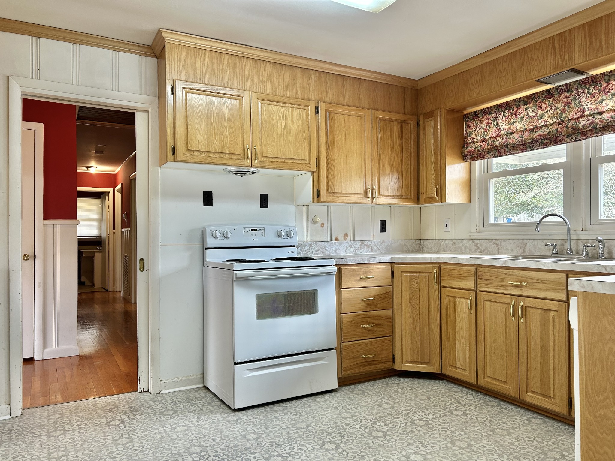 1301 Sycamore Dr