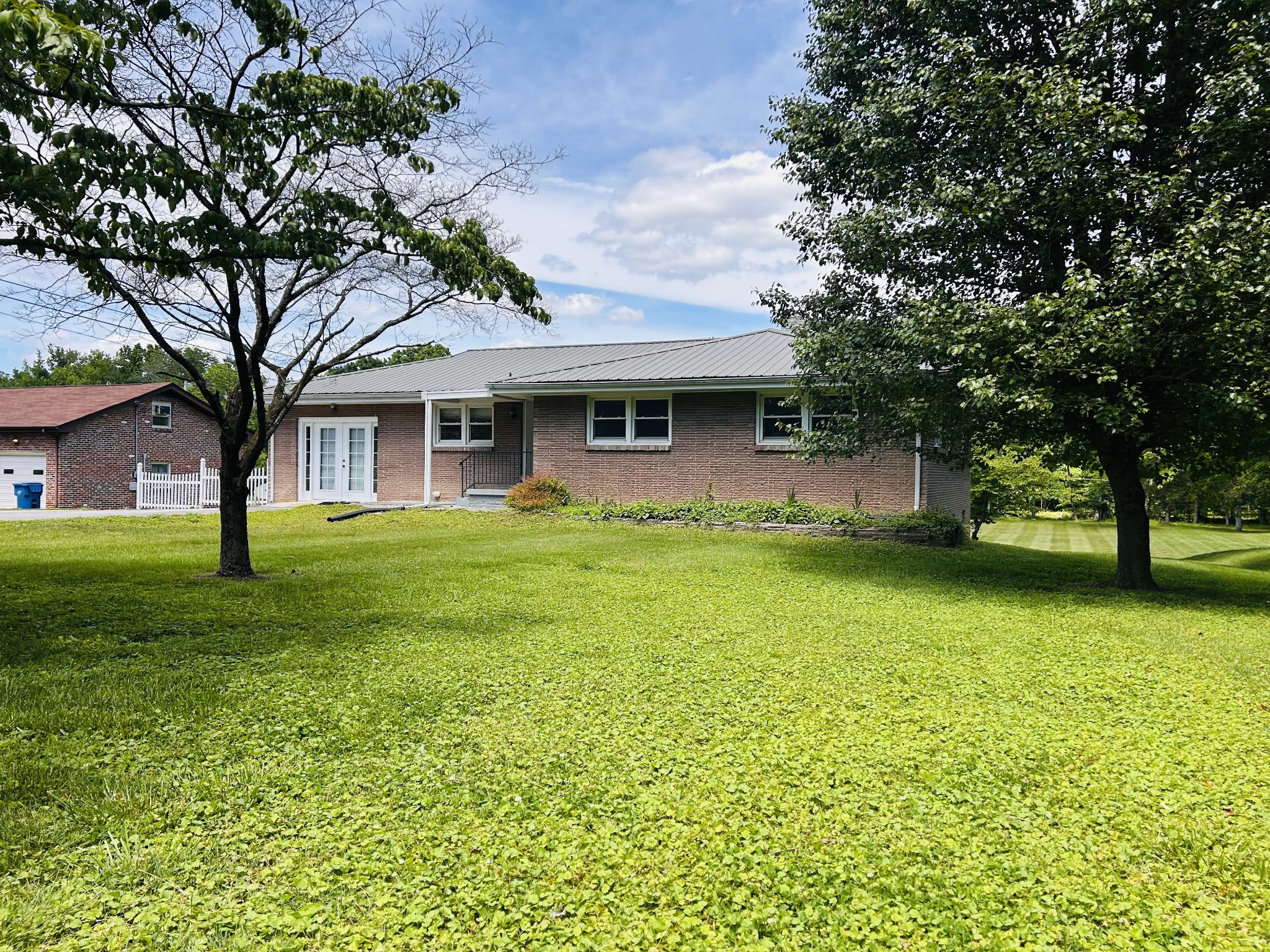1301 Sycamore Dr