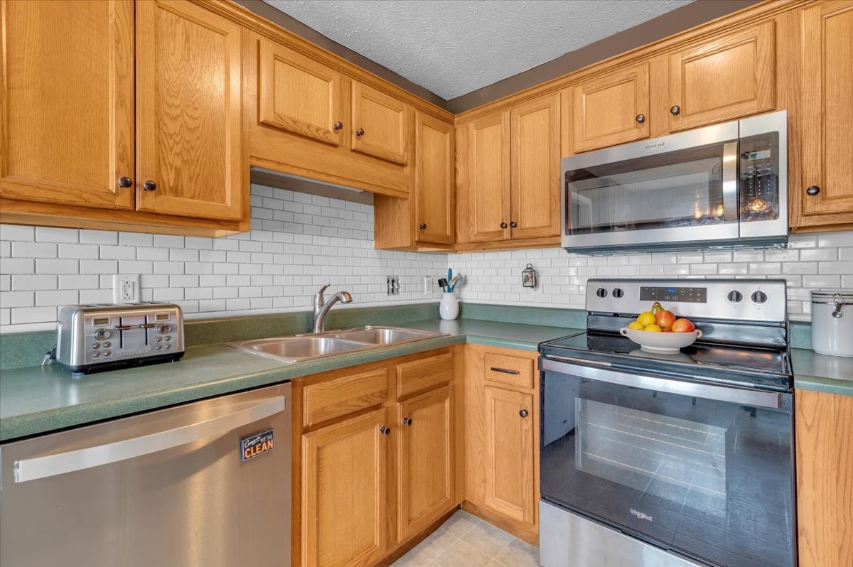 331 Autumn Glen Dr