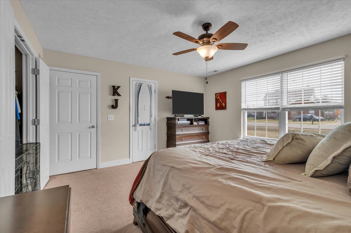 331 Autumn Glen Dr