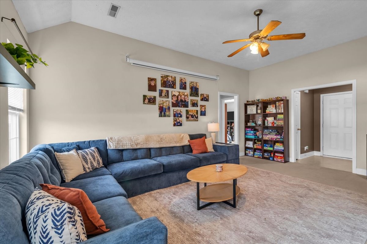 331 Autumn Glen Dr