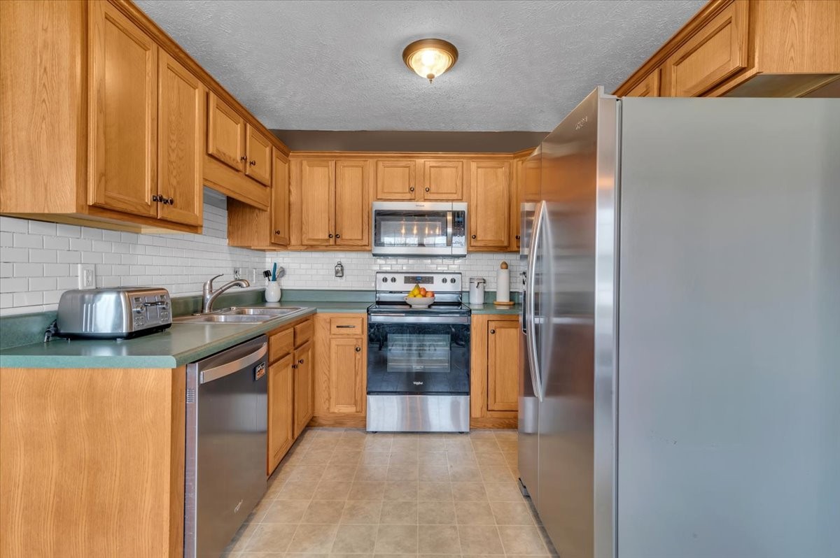 331 Autumn Glen Dr