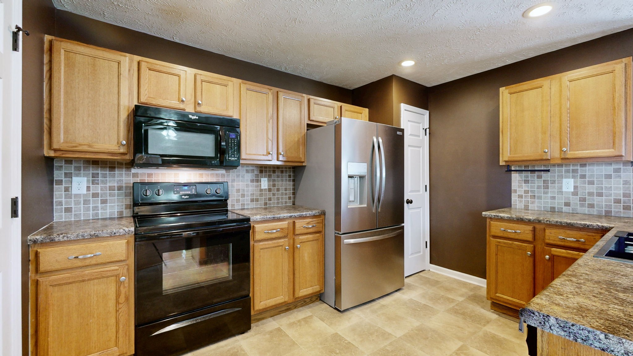 2716 Ridgewood Dr