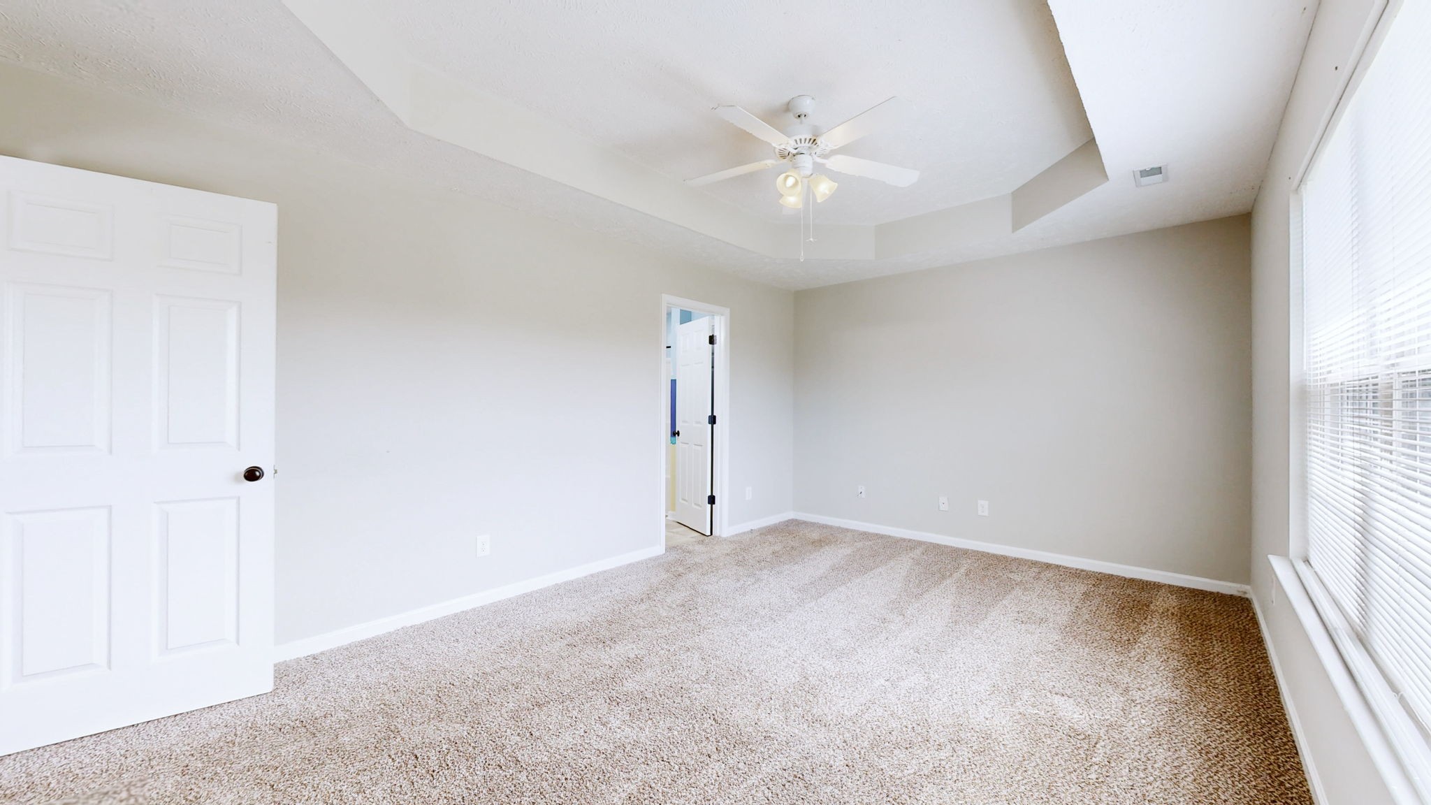 2716 Ridgewood Dr