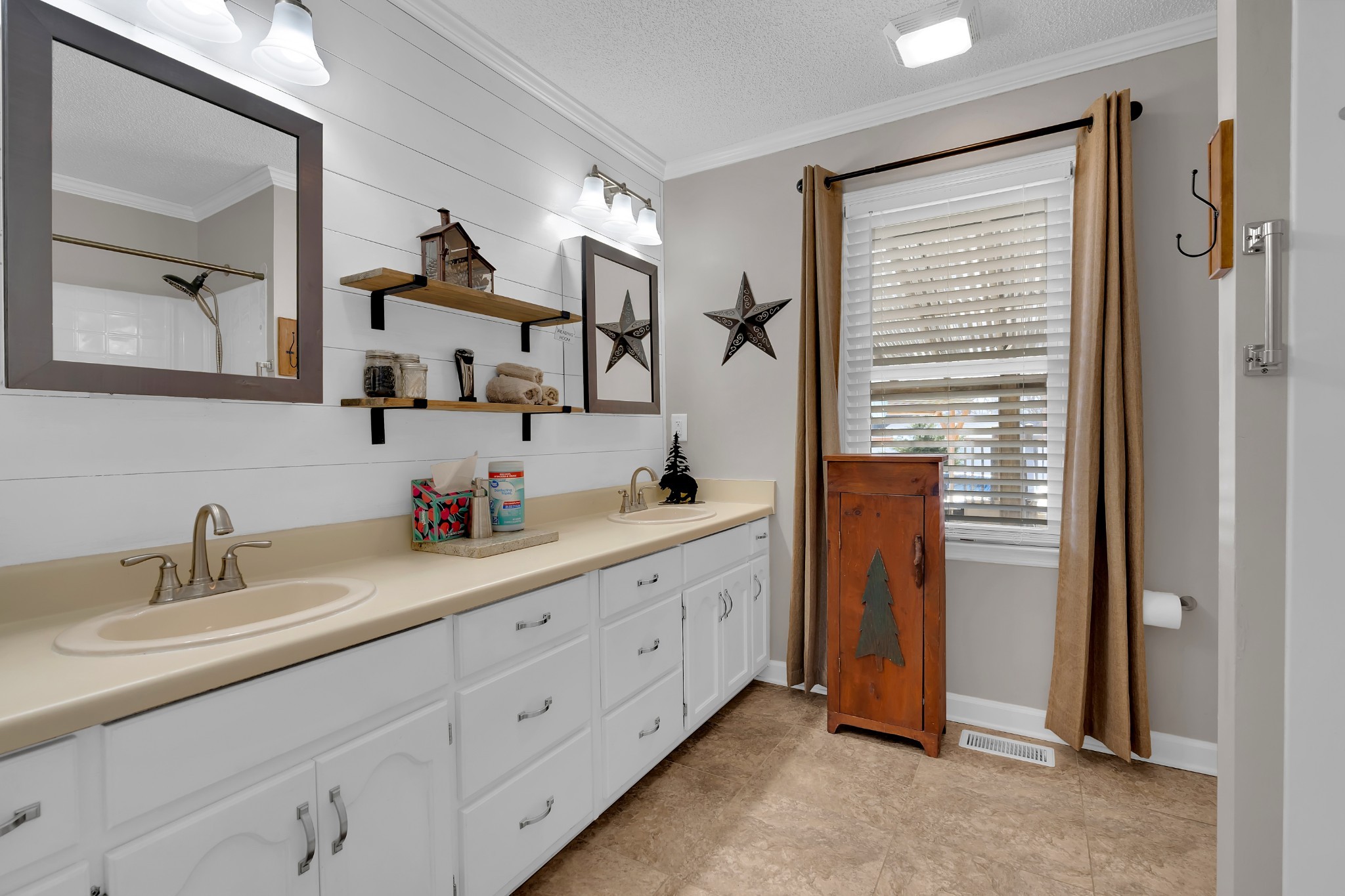 112 Breckenridge Rd