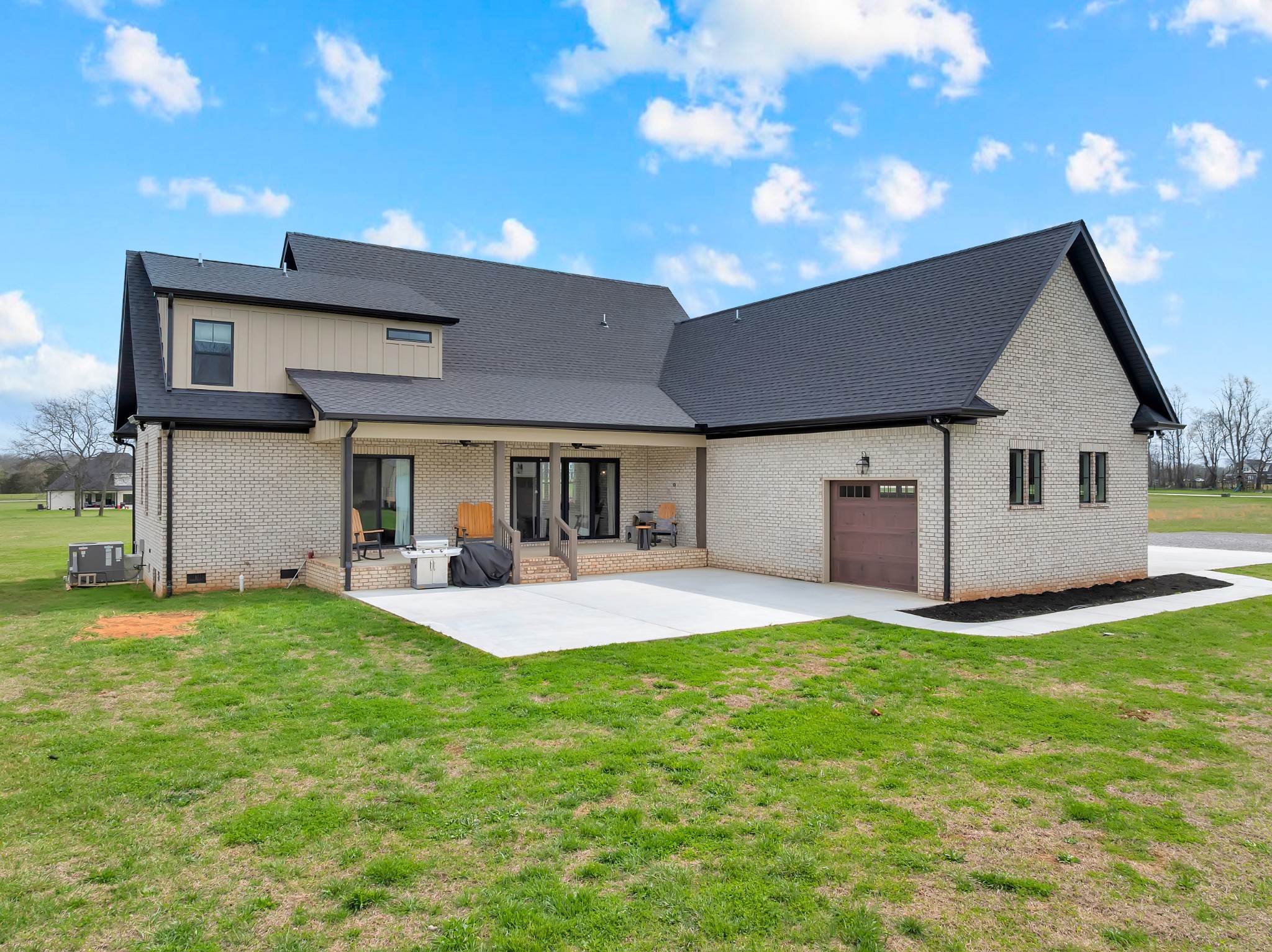 8346 Midland Rd