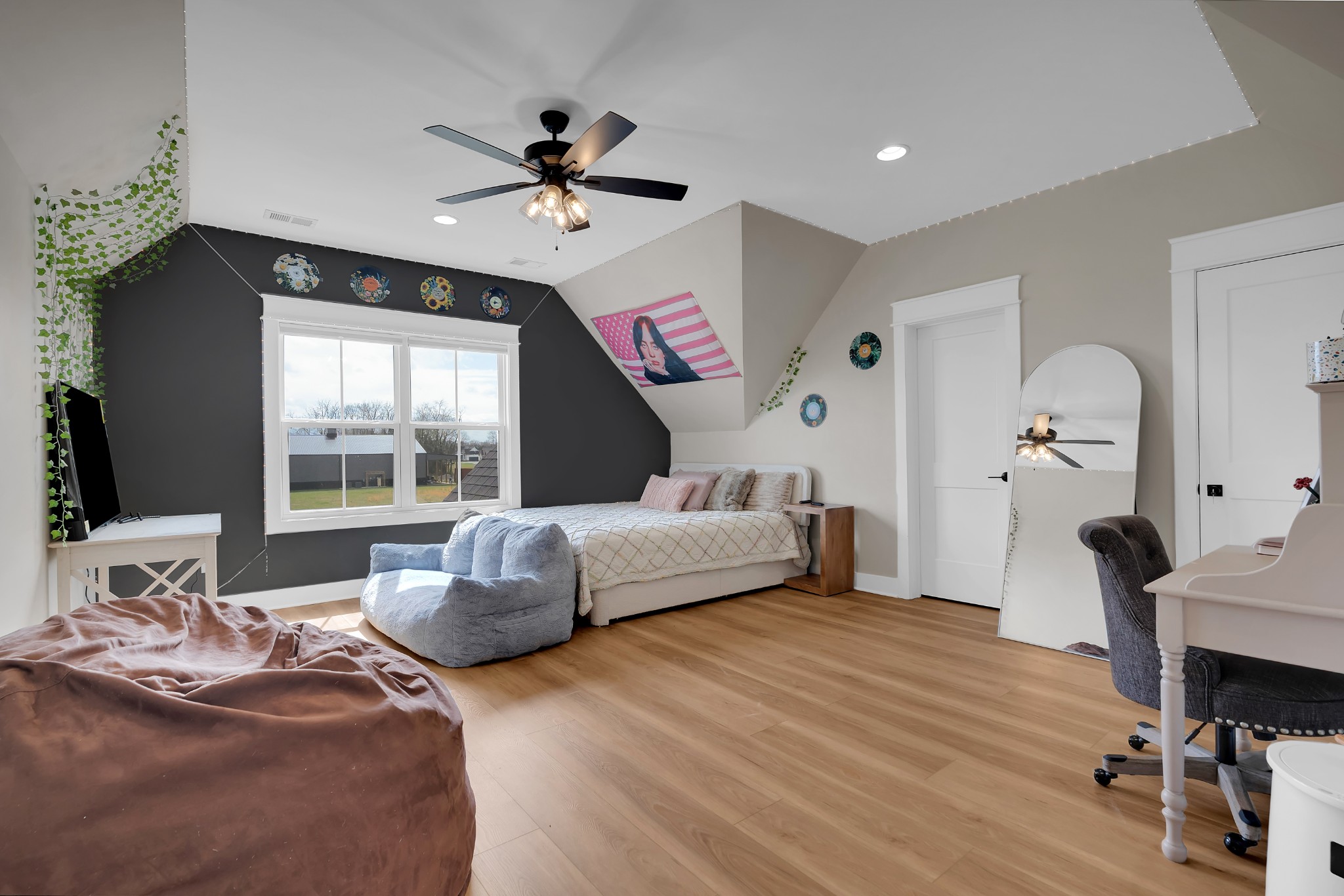 8346 Midland Rd