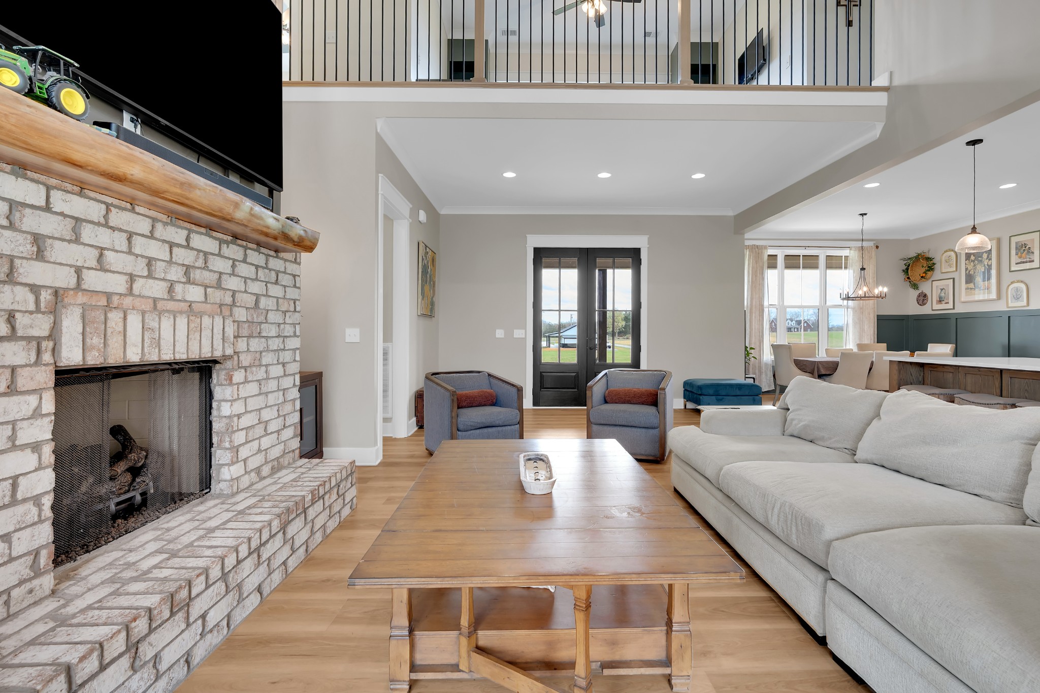 8346 Midland Rd