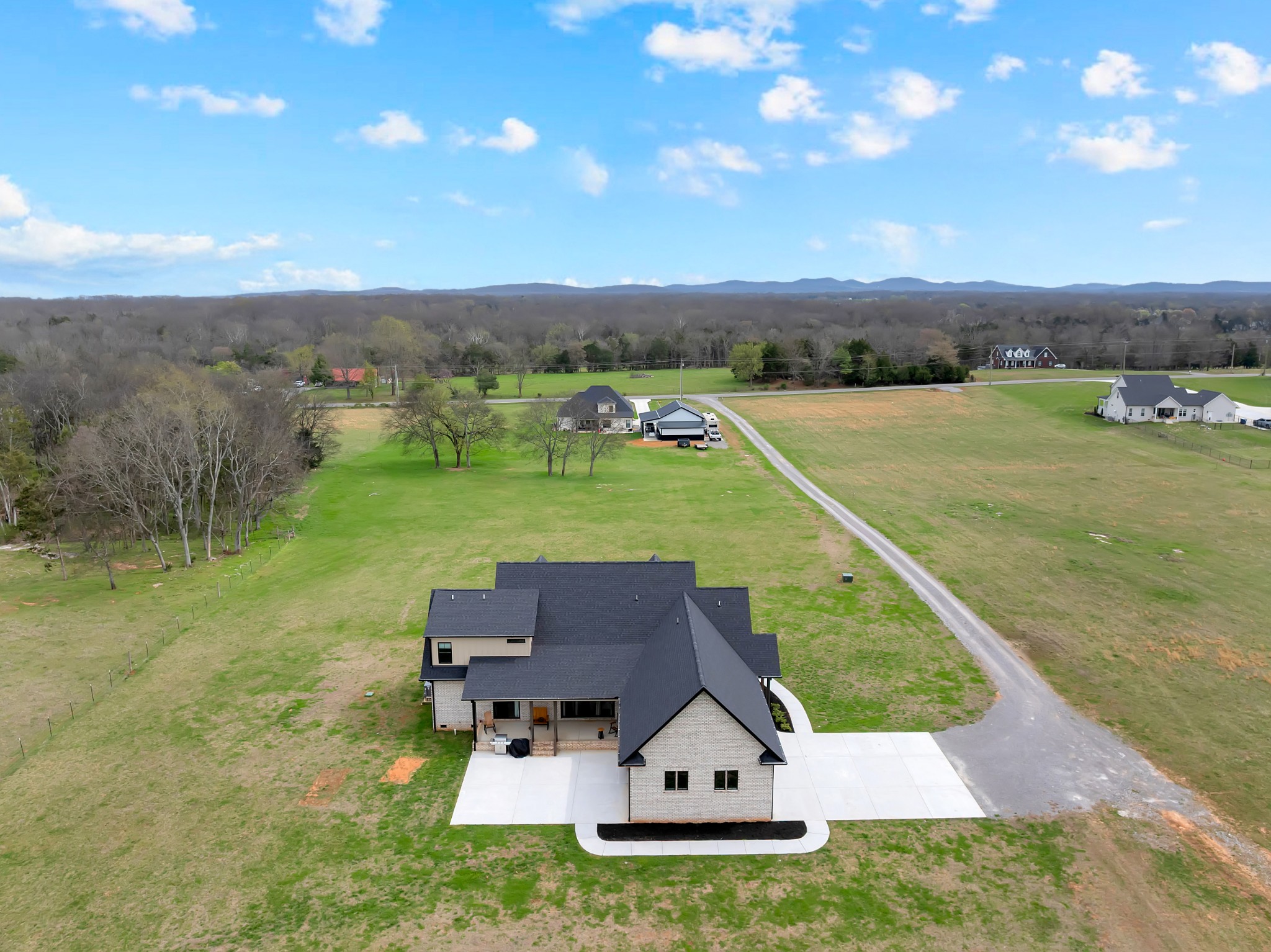 8346 Midland Rd