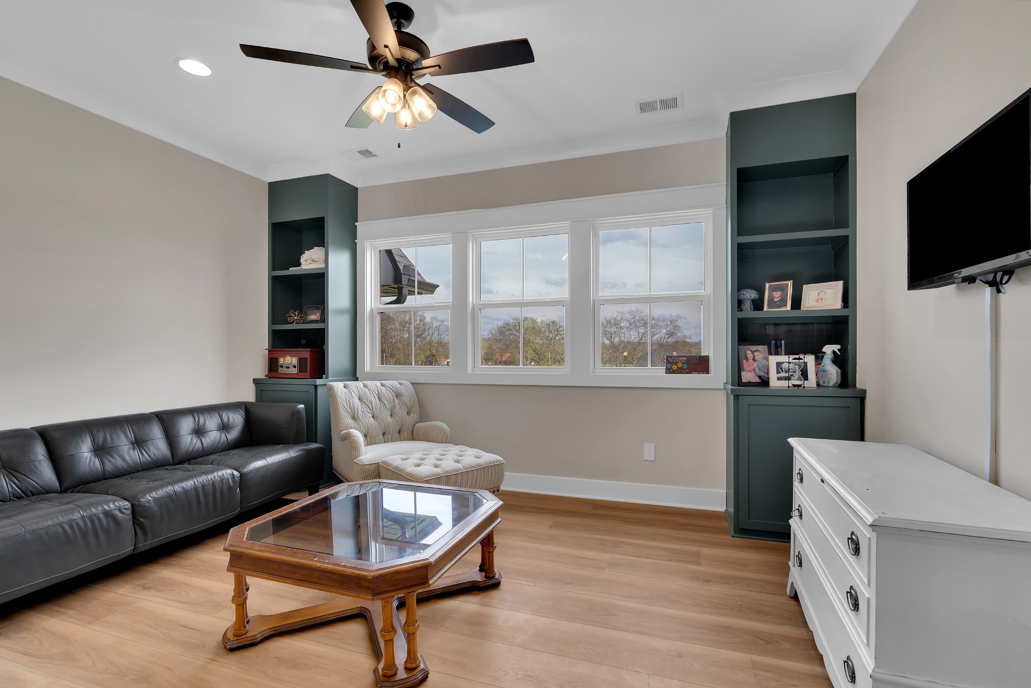 8346 Midland Rd